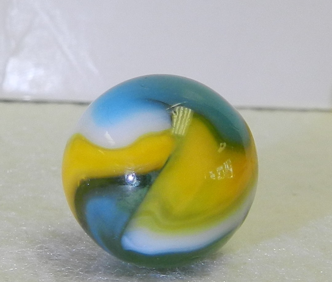 #21035m Beautiful Peltier Glass Swirl Marble .69 Inches NM