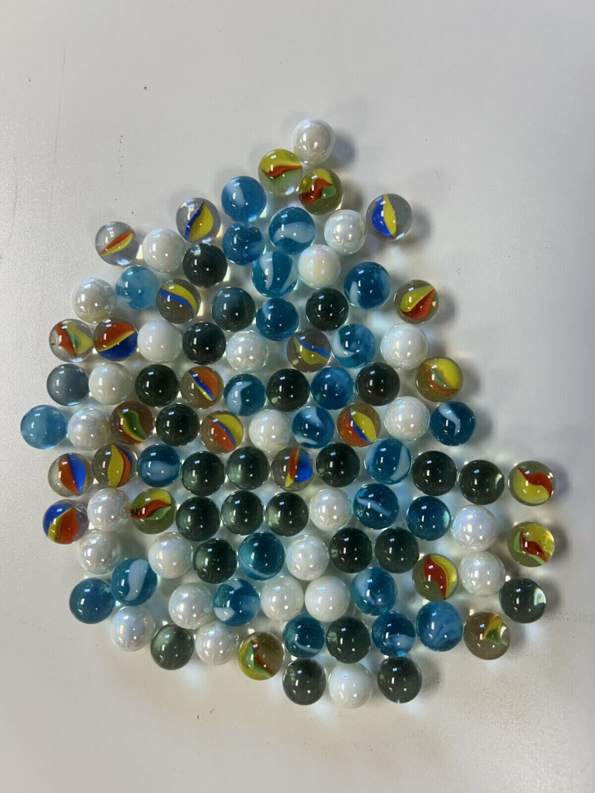 Set of 100 – Glass Peewee Marbles – 12mm – Assorted Colors