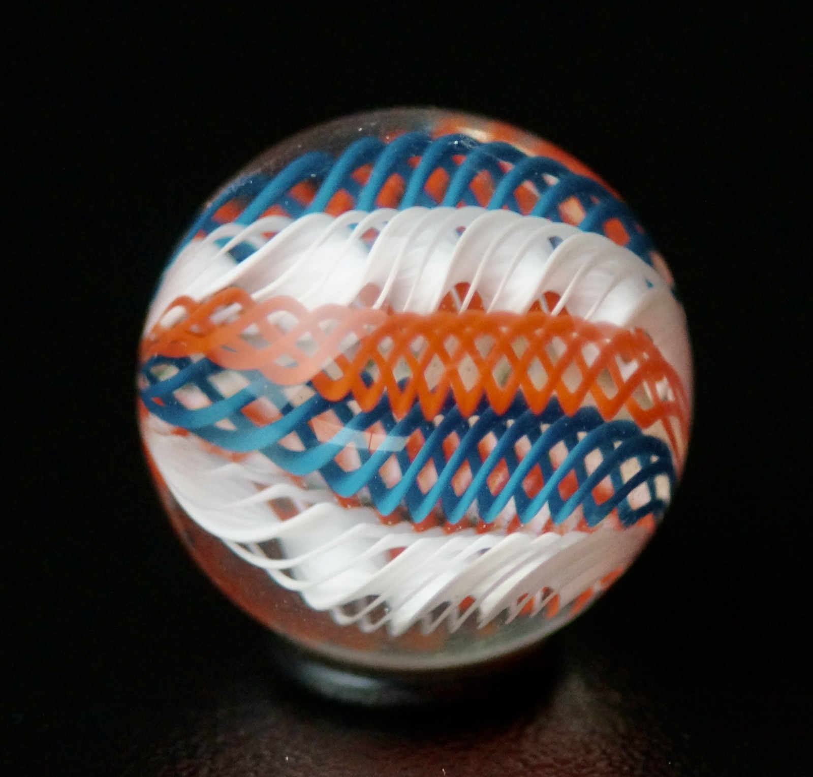Bryan Trillas Glass Marble/Filigree Cane/UV Reactive/Red Blue White/0.8-0.9 inch