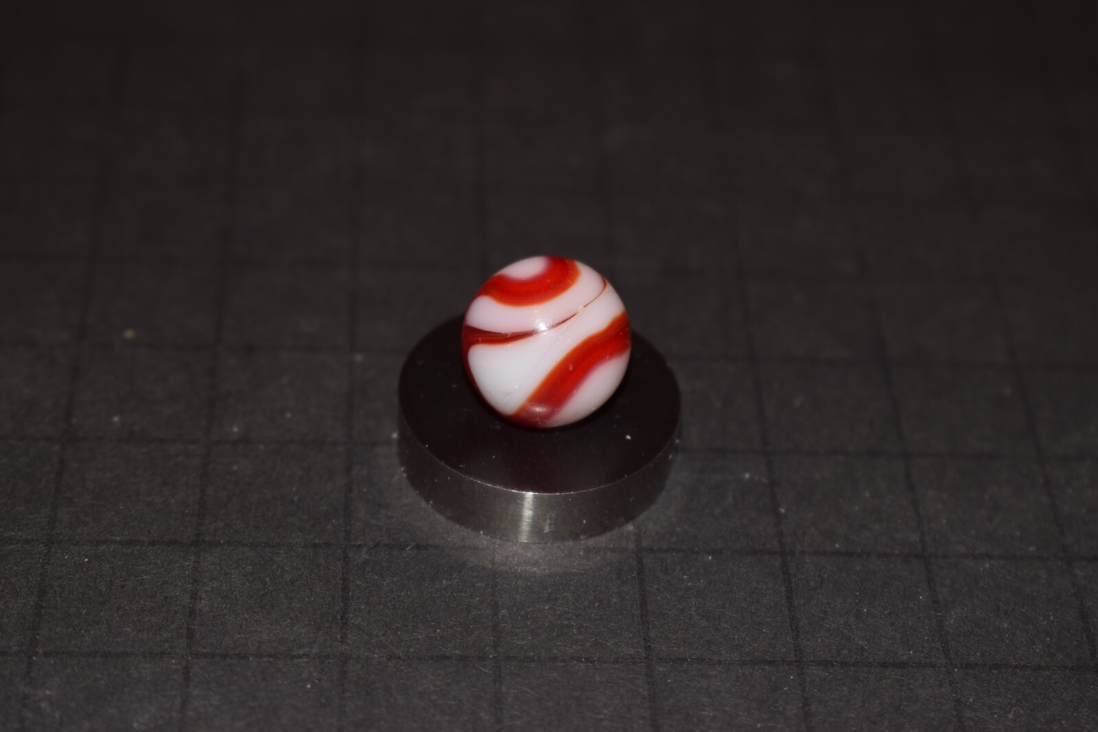 Vintage Alley 🔴RED Ribbon🔴 Collectors Toy Marble Size .593″=19/32″=15mm VNM
