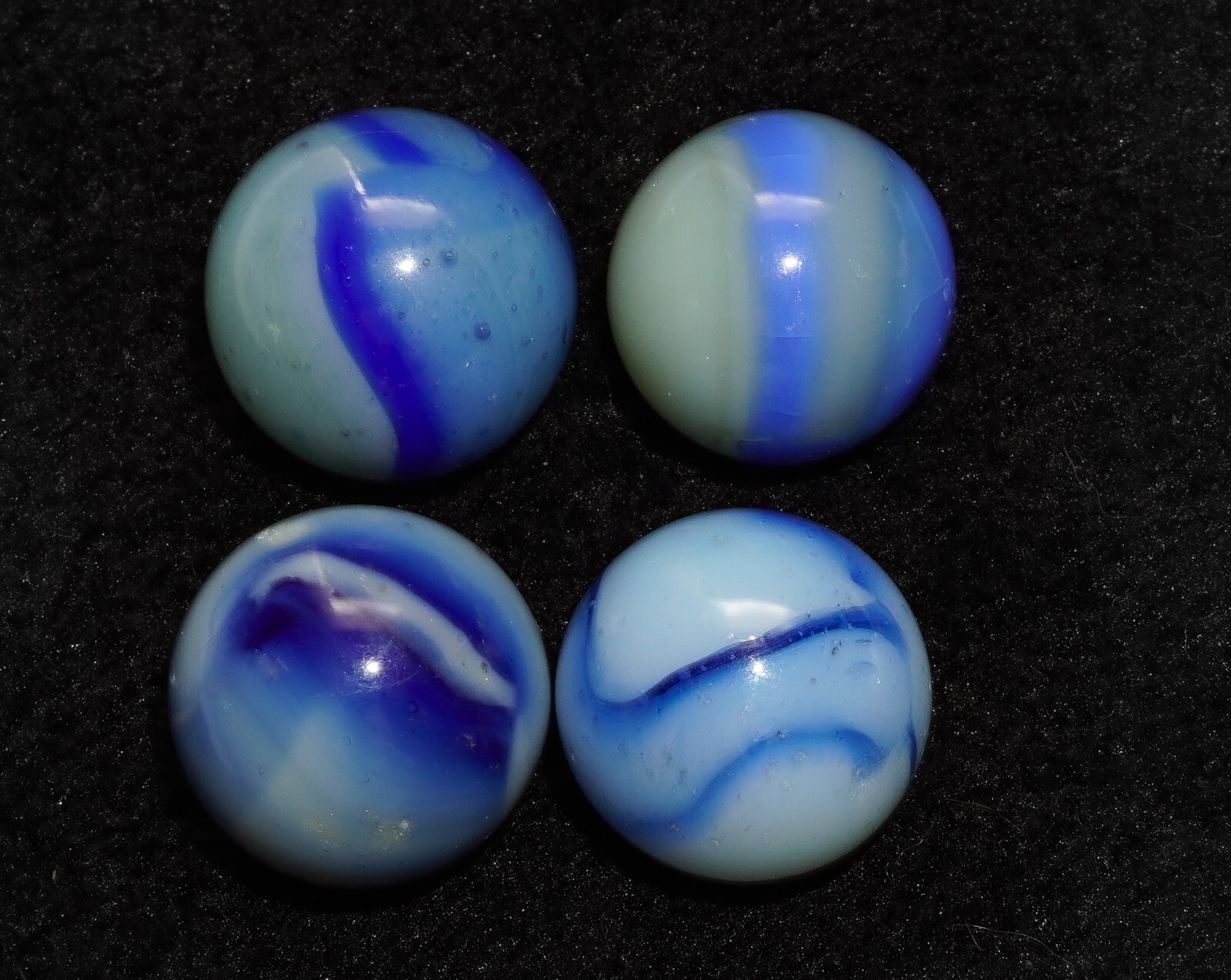 14 Vintage Peltier RARE Blue Oxblood Lemonade Color Swirl 5/8″ Marbles