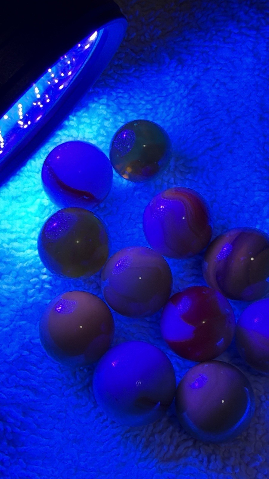 11 Vintage UV Reactive Marbles Orange Glow Cadmium Akro Style 5/8”, .63”, 16.2mm