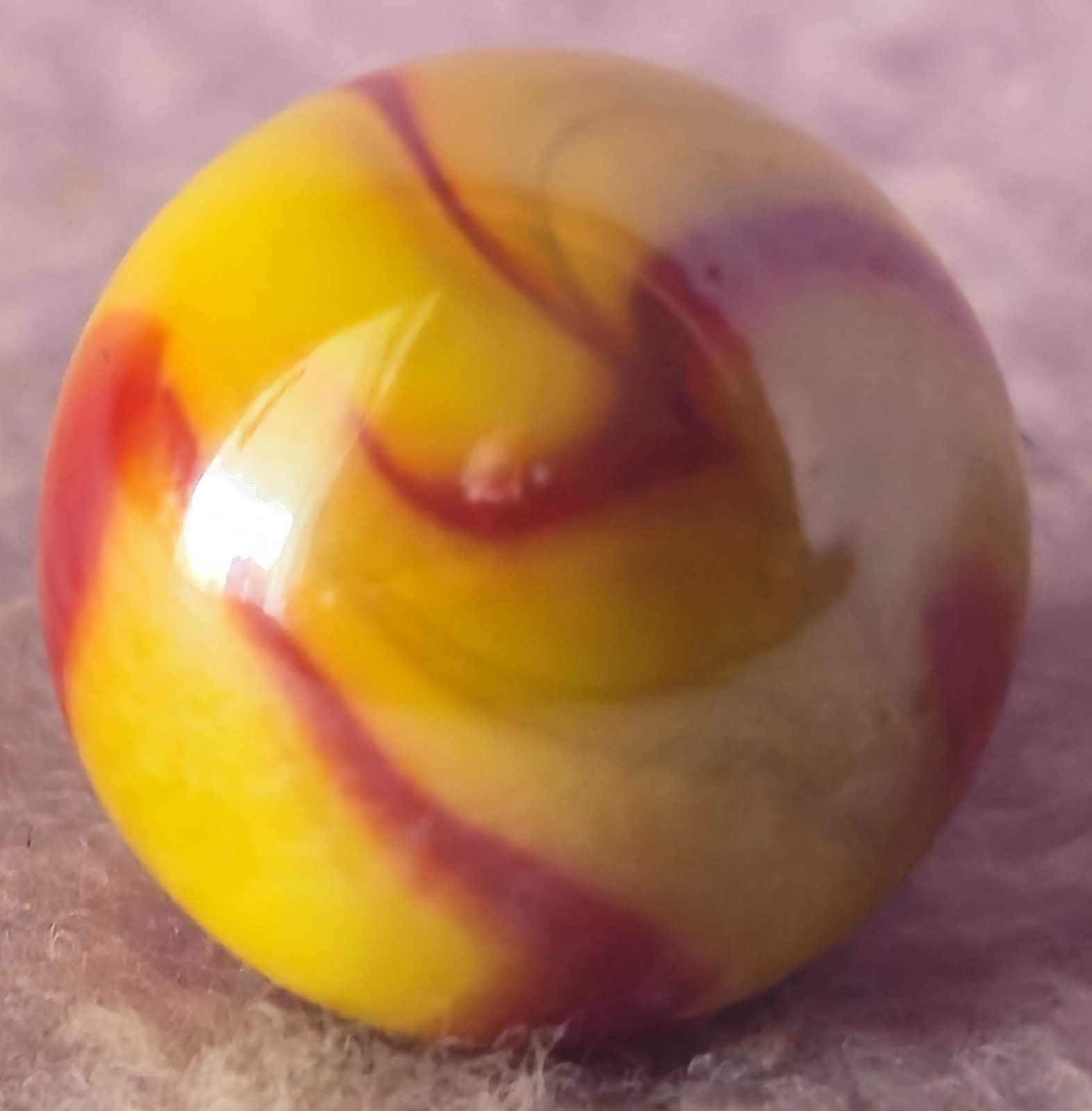 VTG Antique Machine Made Marble 5/8” Ketchup & Mustard .62″ Red Yellow Excellent