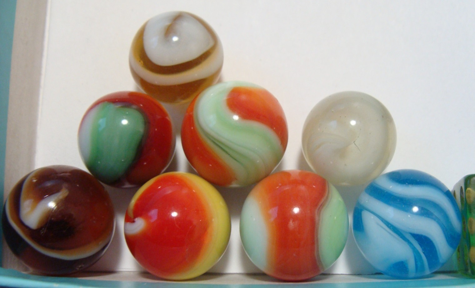 8 Vintage Marbles Akro Agate Corkscrew All UV Tightline K/M/M Tricolor Onyx More