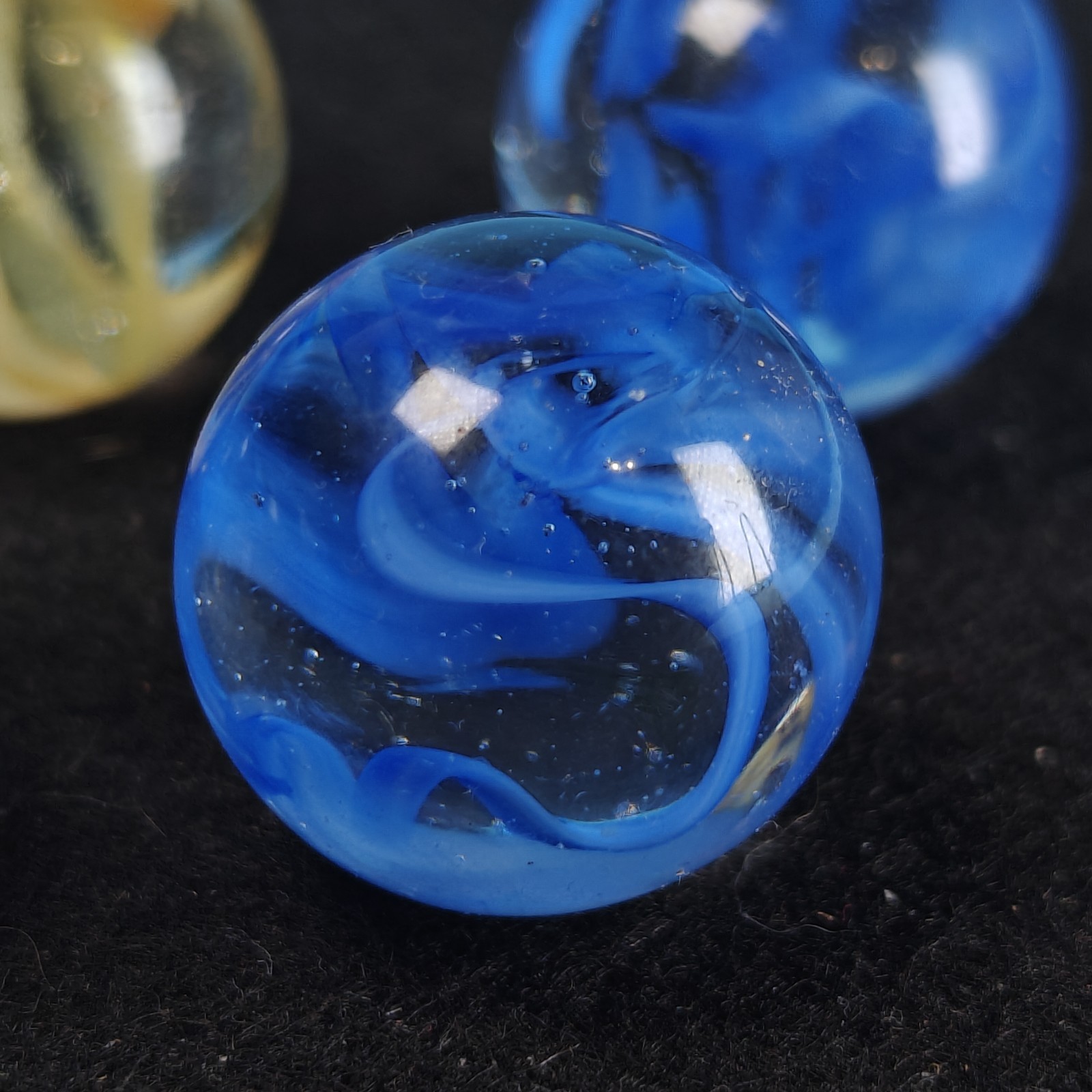 Vintage Marble Lot Of 5 Shooters – Vitro Cage Finger Swirl Horseshoe Windex