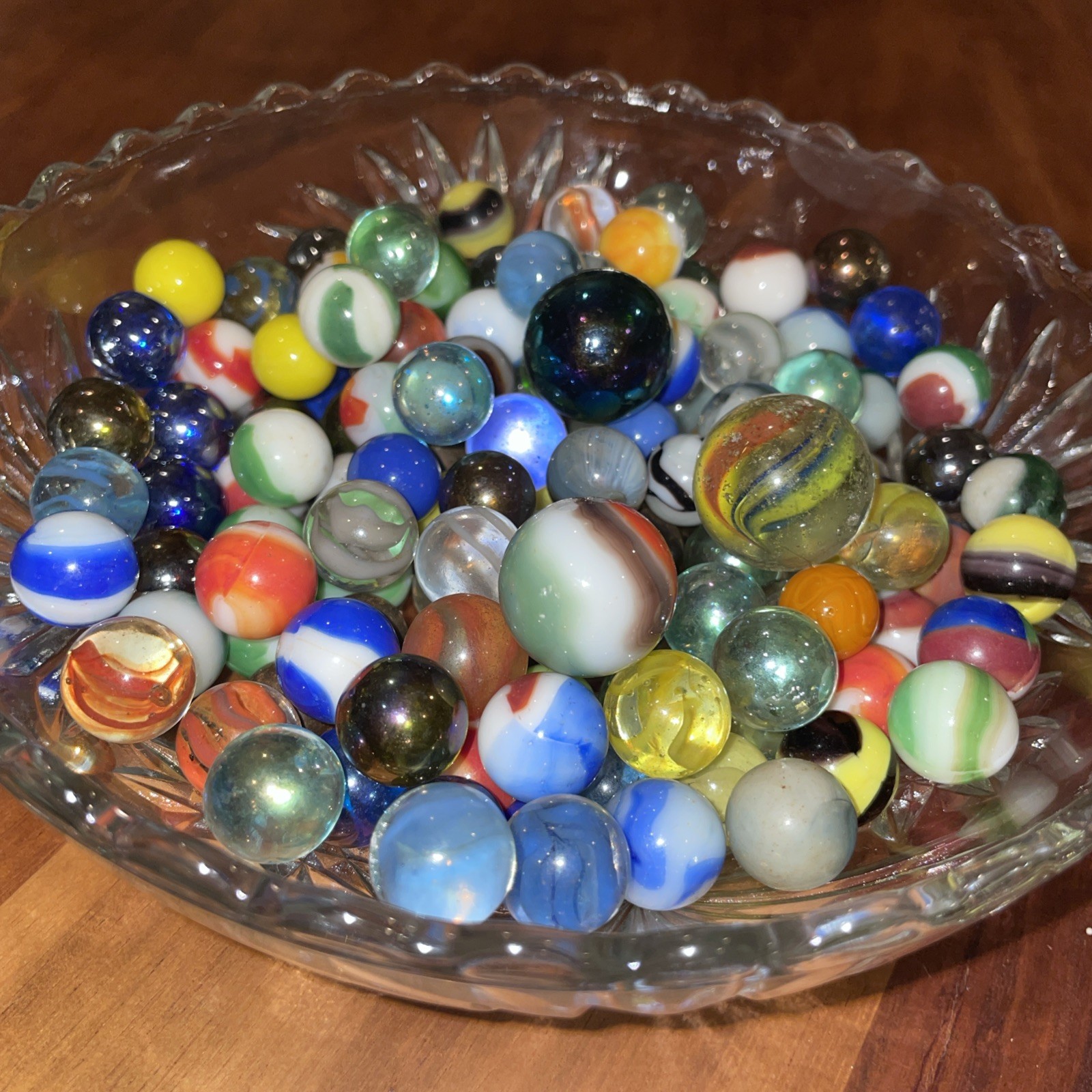 Lot Of 137 Random Vintage Marbles in “Played With” Condition~Standard & PeeWee