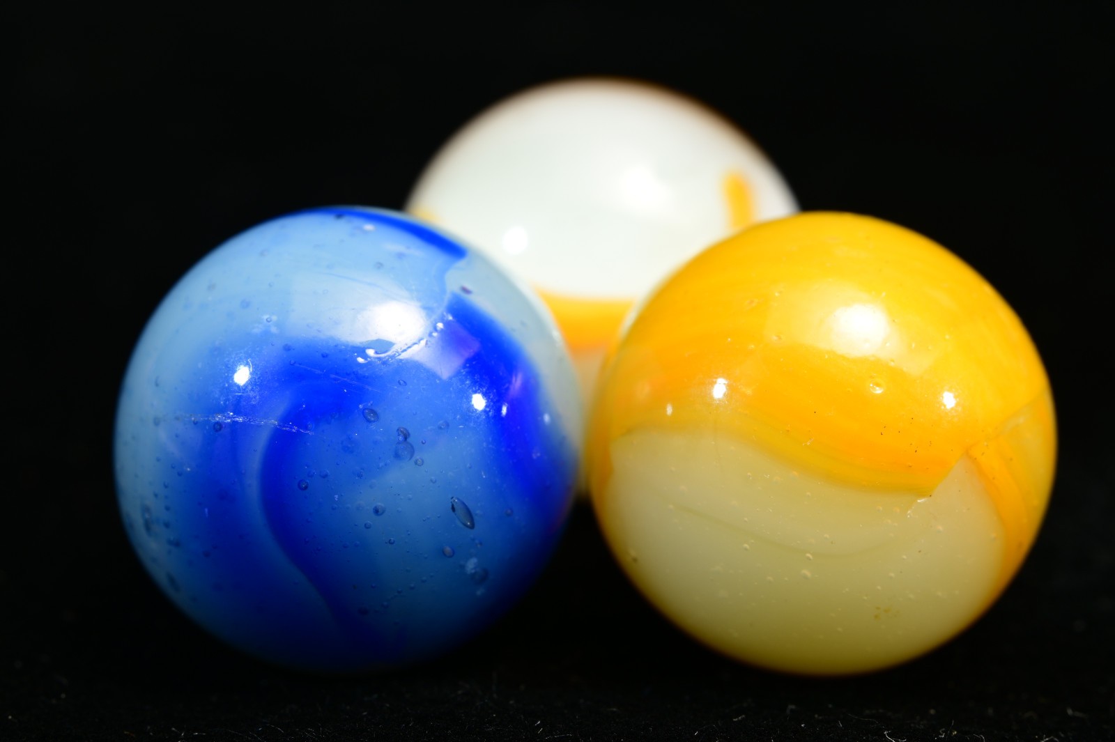 3 Vintage Peltier Rainbo Marbles Funky Colours Classic Styles, Multi-Mix 19/32”