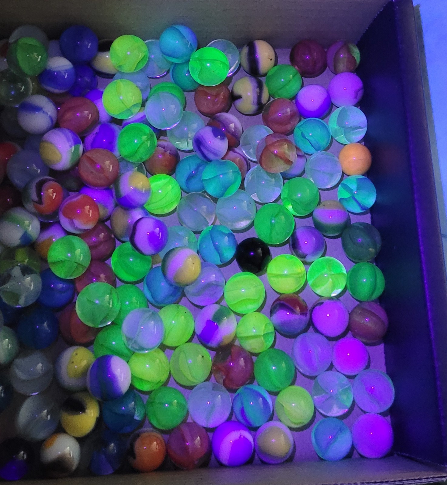 Huge Lot of 250+ Vintage Rare Marbles Mix Many Flourescent (Video)
