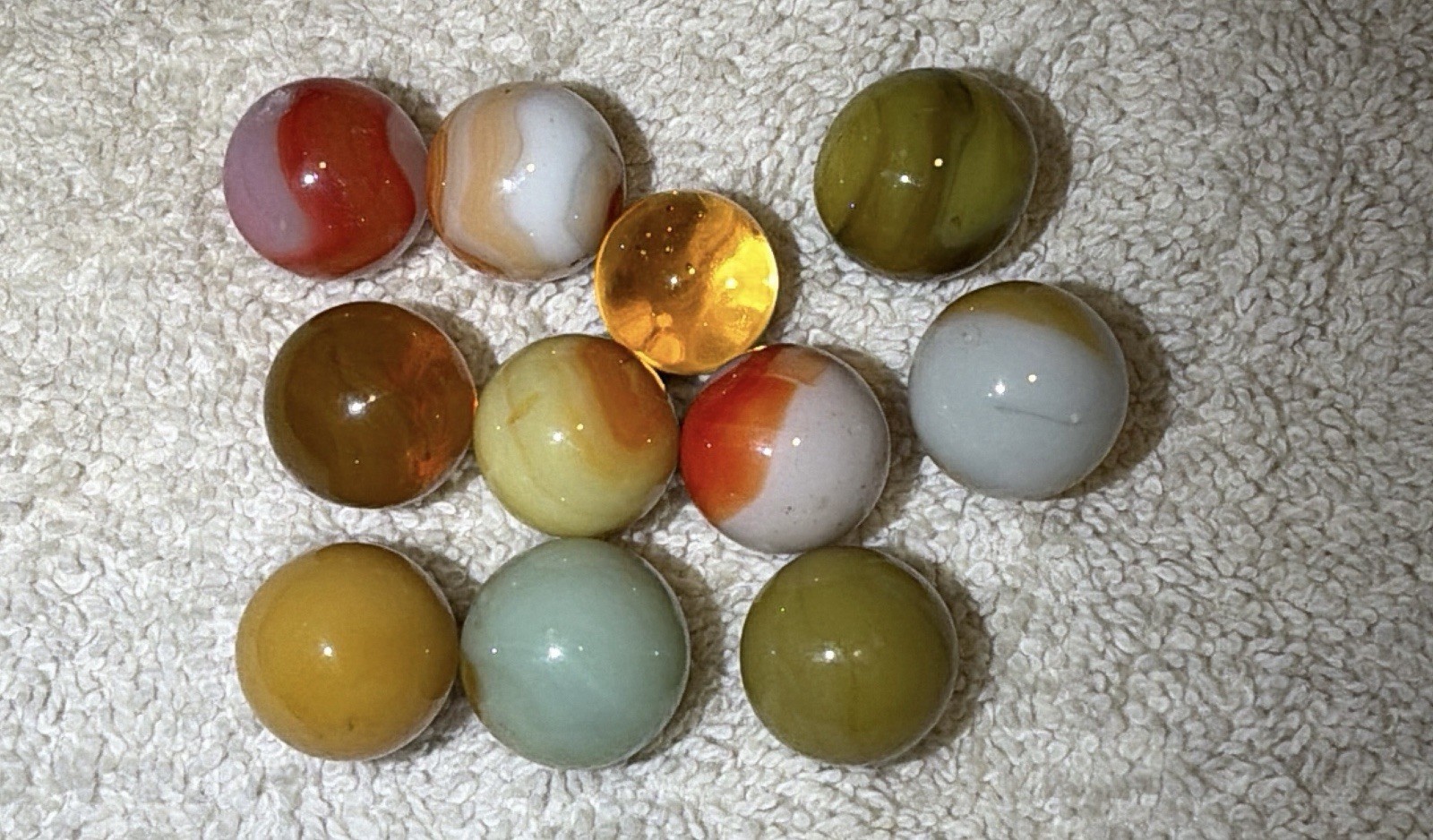 11 Vintage UV Reactive Marbles Orange Glow Cadmium Akro Style 5/8”, .63”, 16.2mm