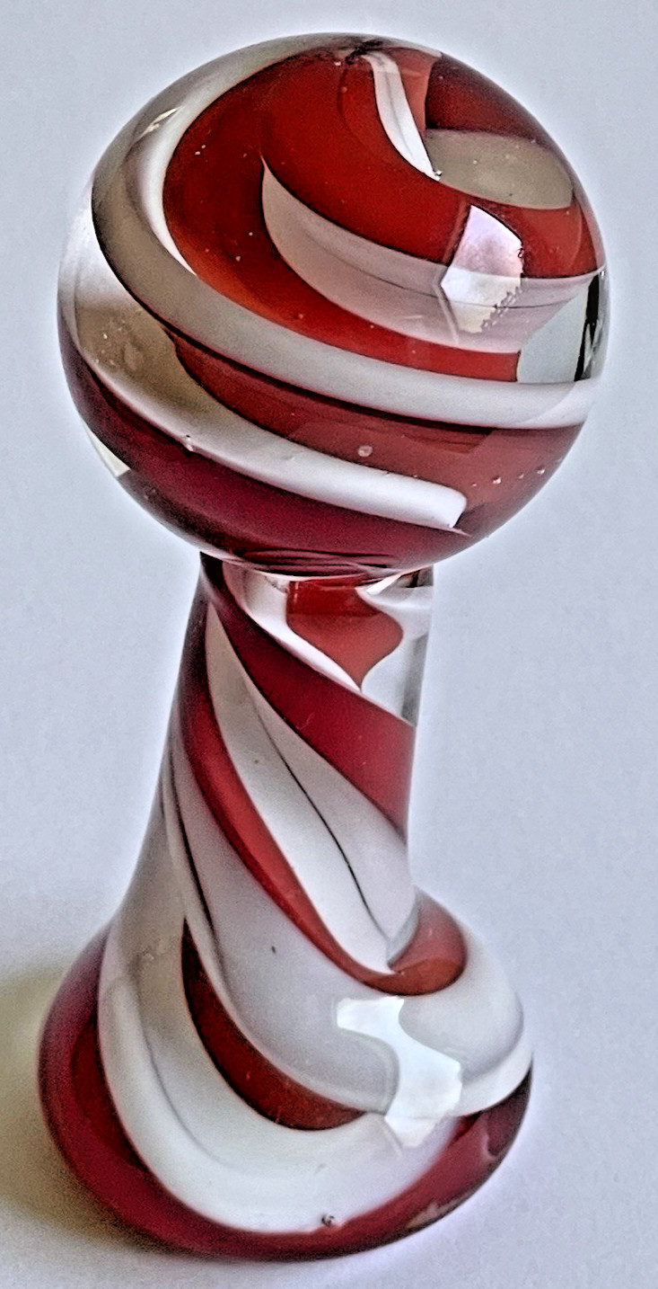 VTG 2005 RICK DAVIS SIGNED MARBLE w/ STAND HANDMADE GLASS ART 1.44″ CANDY CANE