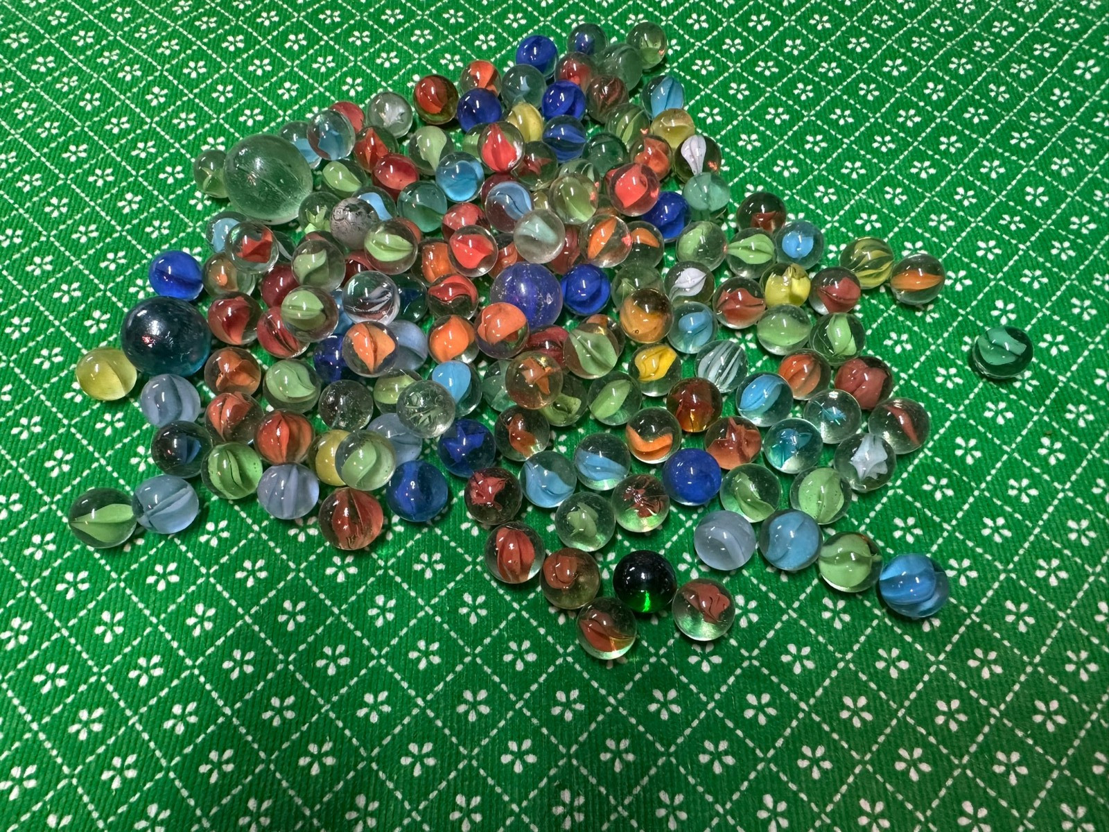 150 Vintage Marbles with 3 Shooters. Multiple Colors #002