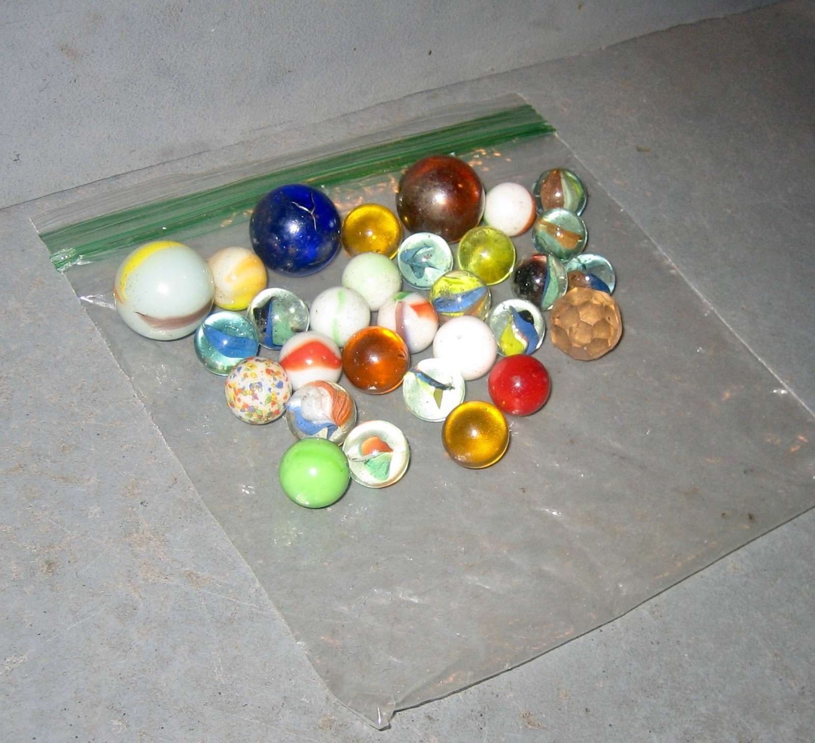 30 Lot Bag Vintage Toy Marbles ~ Swirl, Cat’s Eye, Solid ~ 1 Geometrical Sides