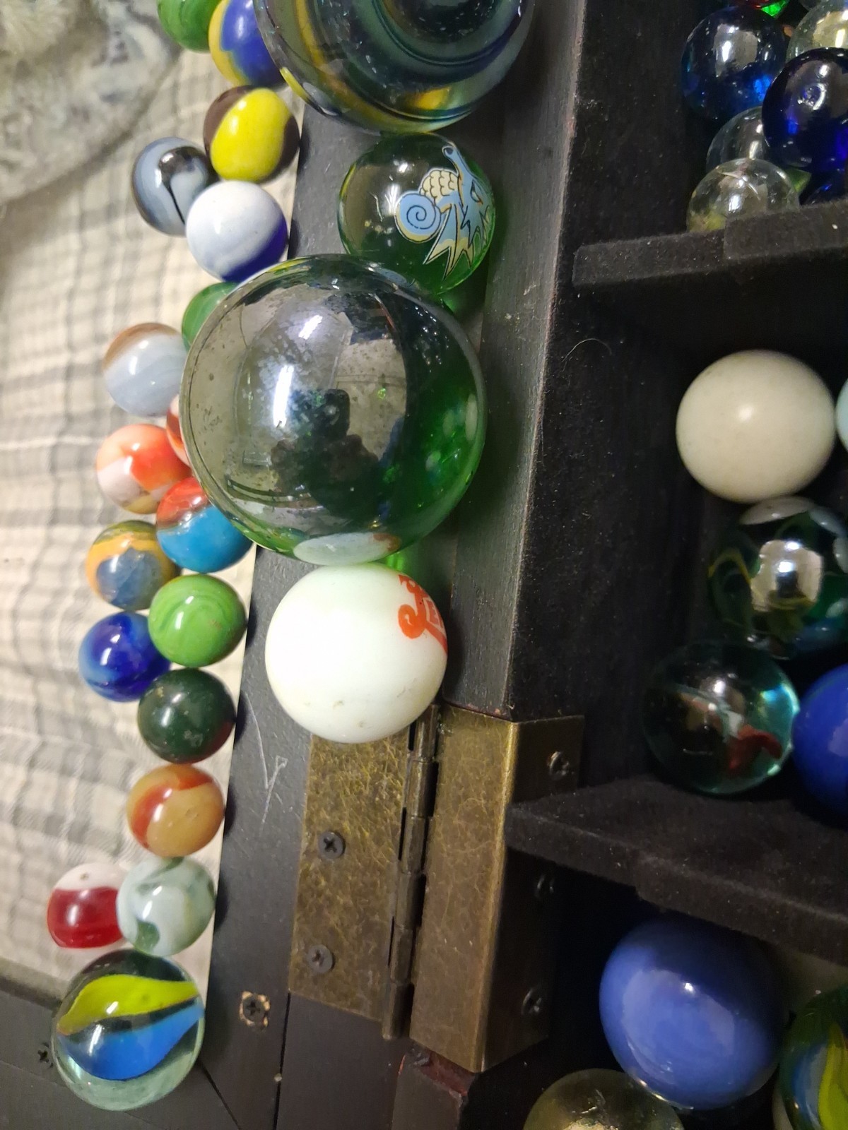 huge lot vintage marbles Different Makers