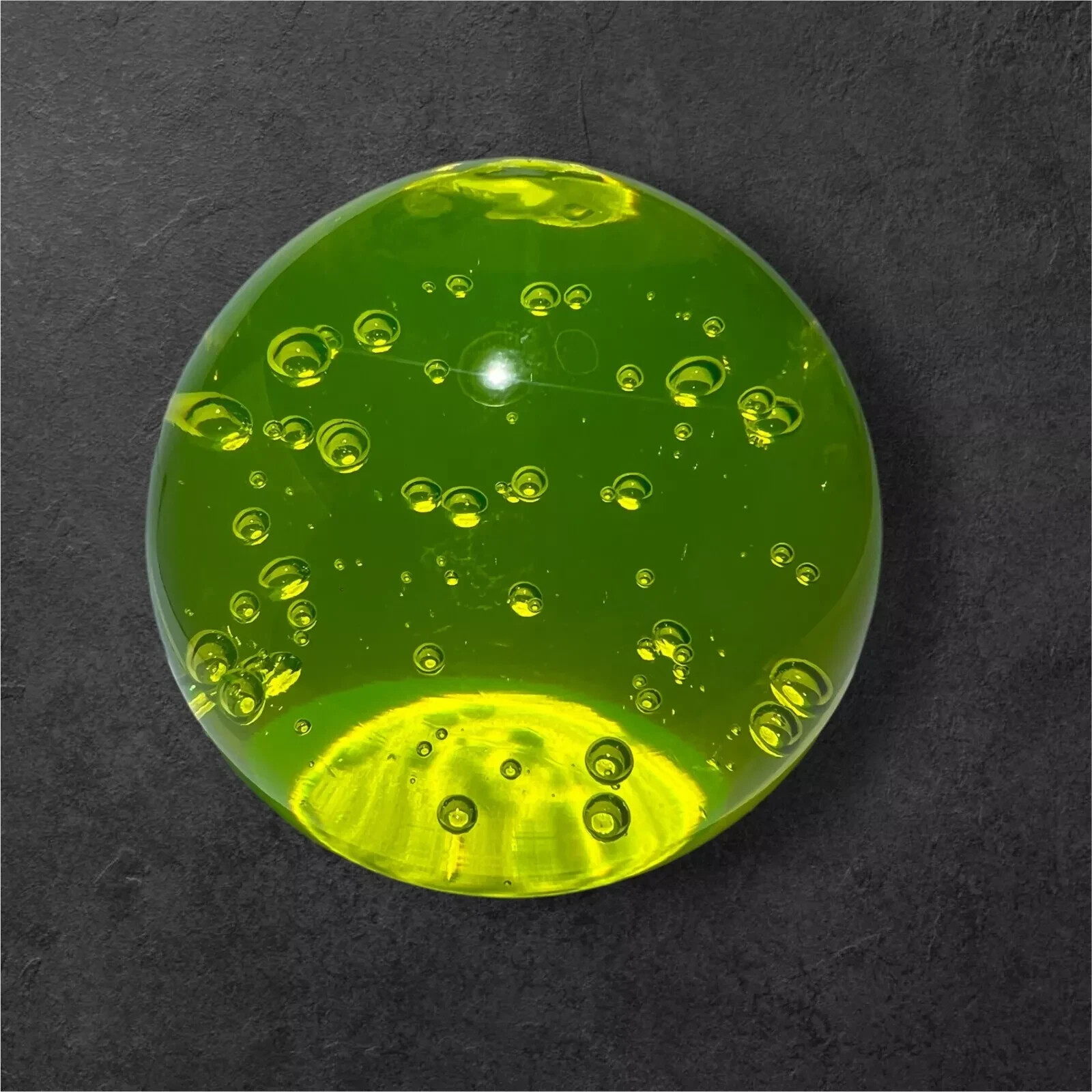 Vaseline / Uranium glass ball w bubbles ø80mm / ø3.14″ with standing edge 652g