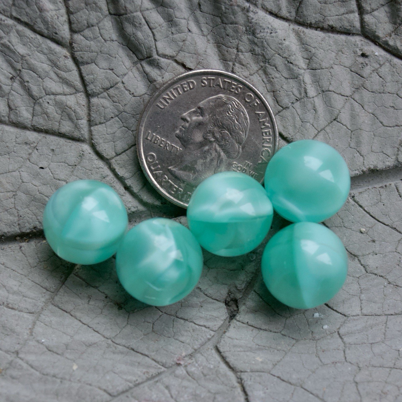 5, 14mm – 9/16” UV Reactive Uranium Glass Sea Green Moon Glow Marbles With Stand