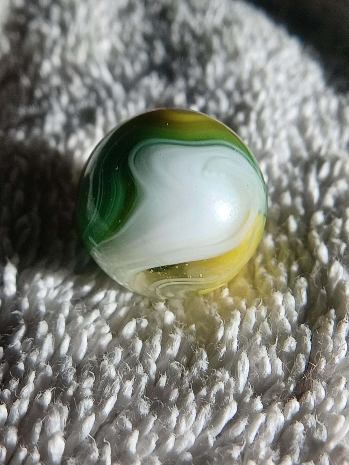 Akro Popeye Hybrid wet dead mint .65 or 11/16″ Green/Yellow with Brown Tracer.