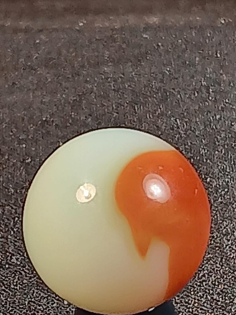 5/8″ Peltier Vitro Chili Red Patch Pearl White Near Mint Serious Marble A700