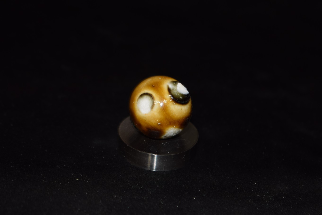 🦅➖⏩Antique German⬛🟥🟨 Bennington glazed clay marble size .796″=51/64″=20mm