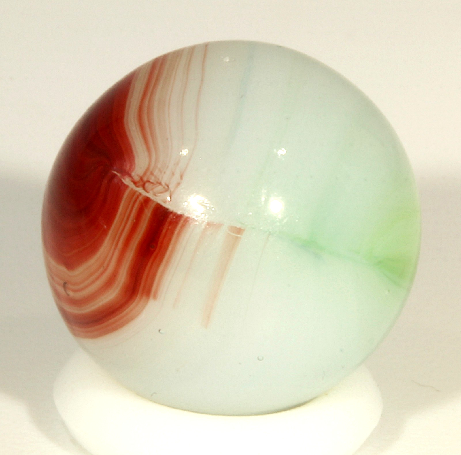 Akro Agate Green, Oxblood Patch Marble 9/16″- Mint