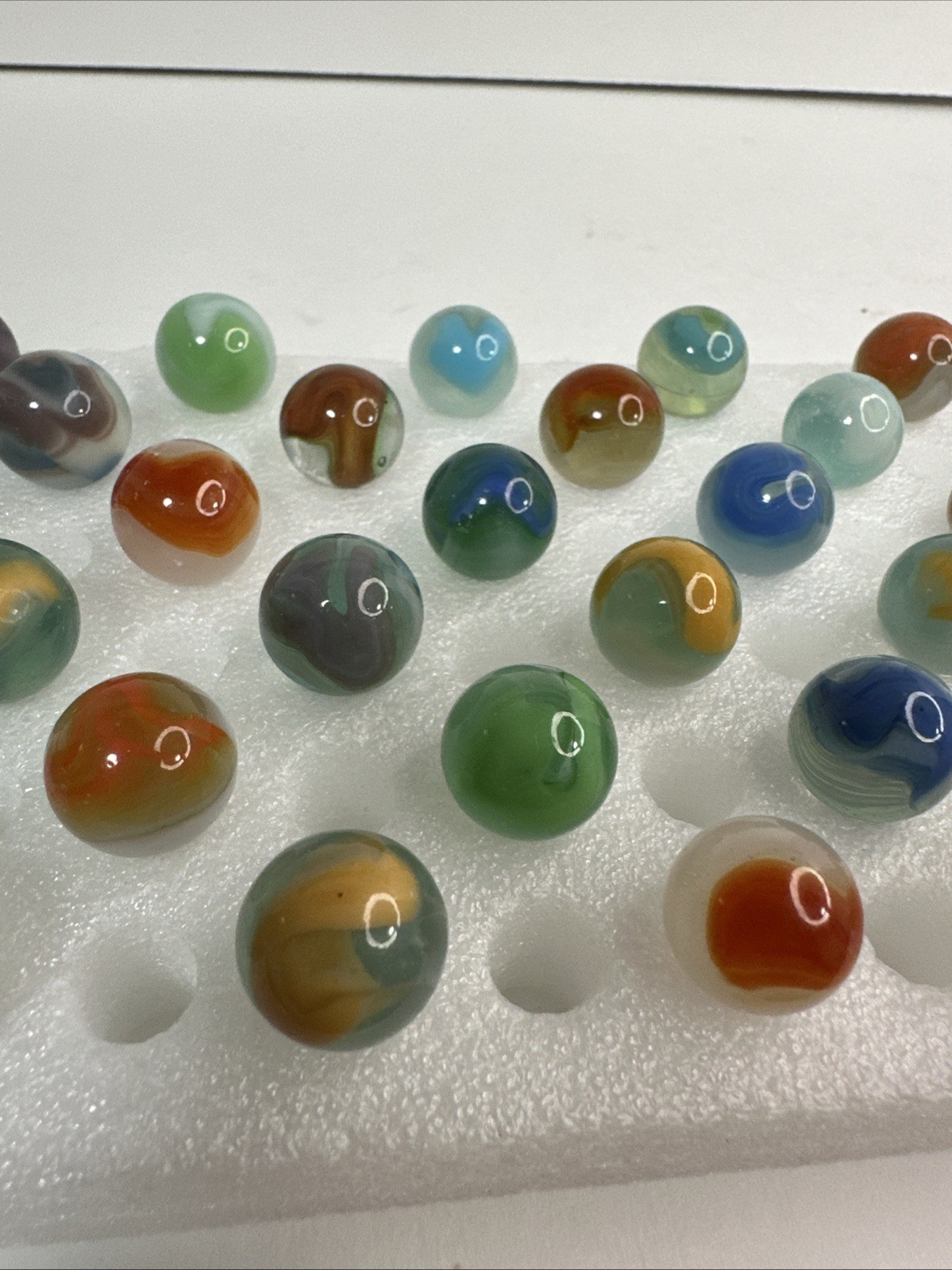 010 Lot Of 30 Vitro Agate Phantom Conqueror/Conqueror Vintage Marbles