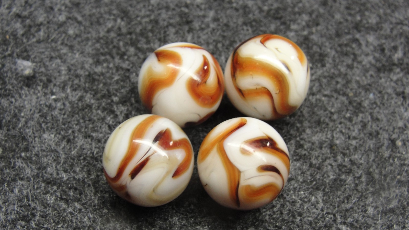 Ravenswood Novelty mint marbles j20a