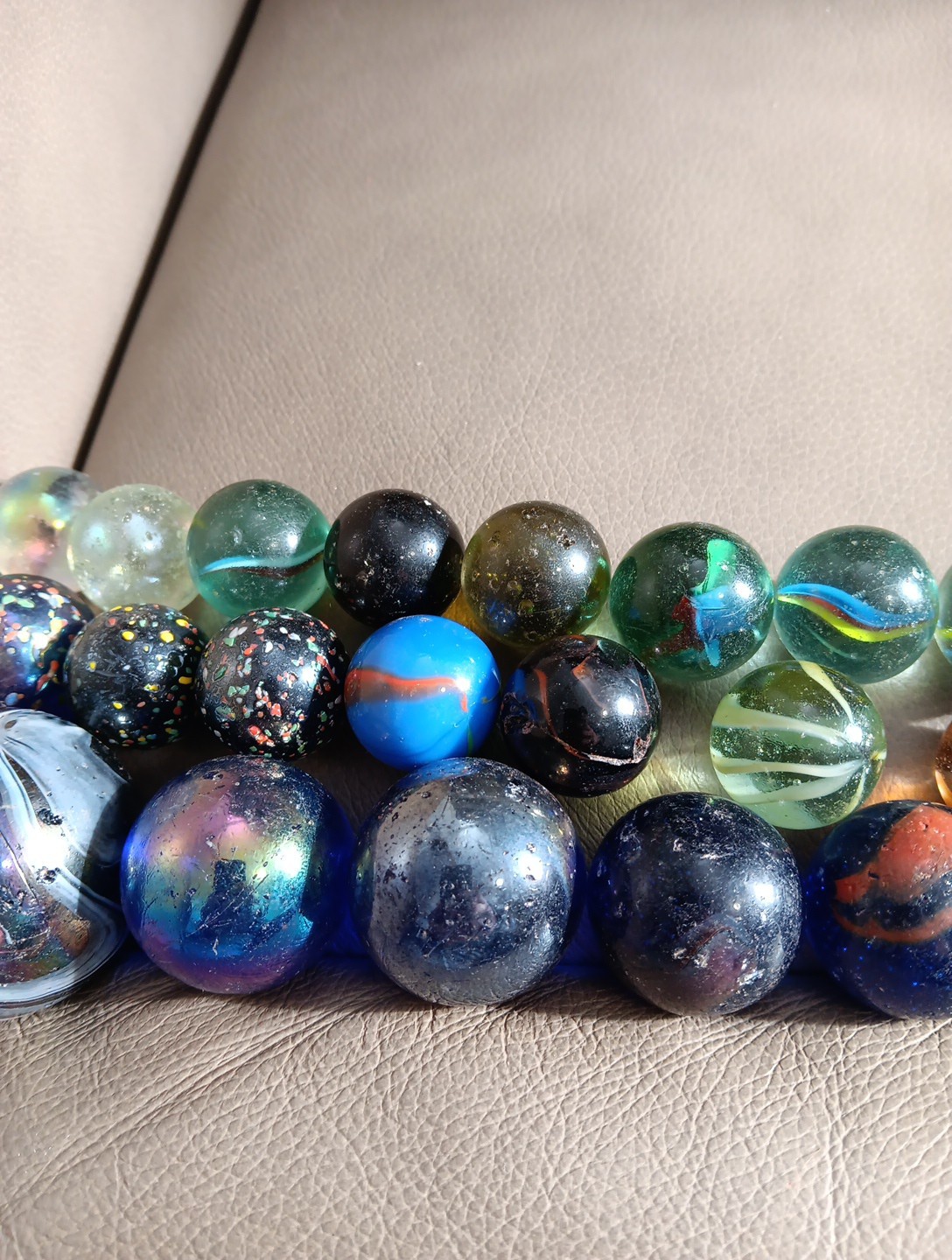 Lot Of 30 Marbles Medium Size Steelie Milky Way Cats Eyes Confetti Ribbon