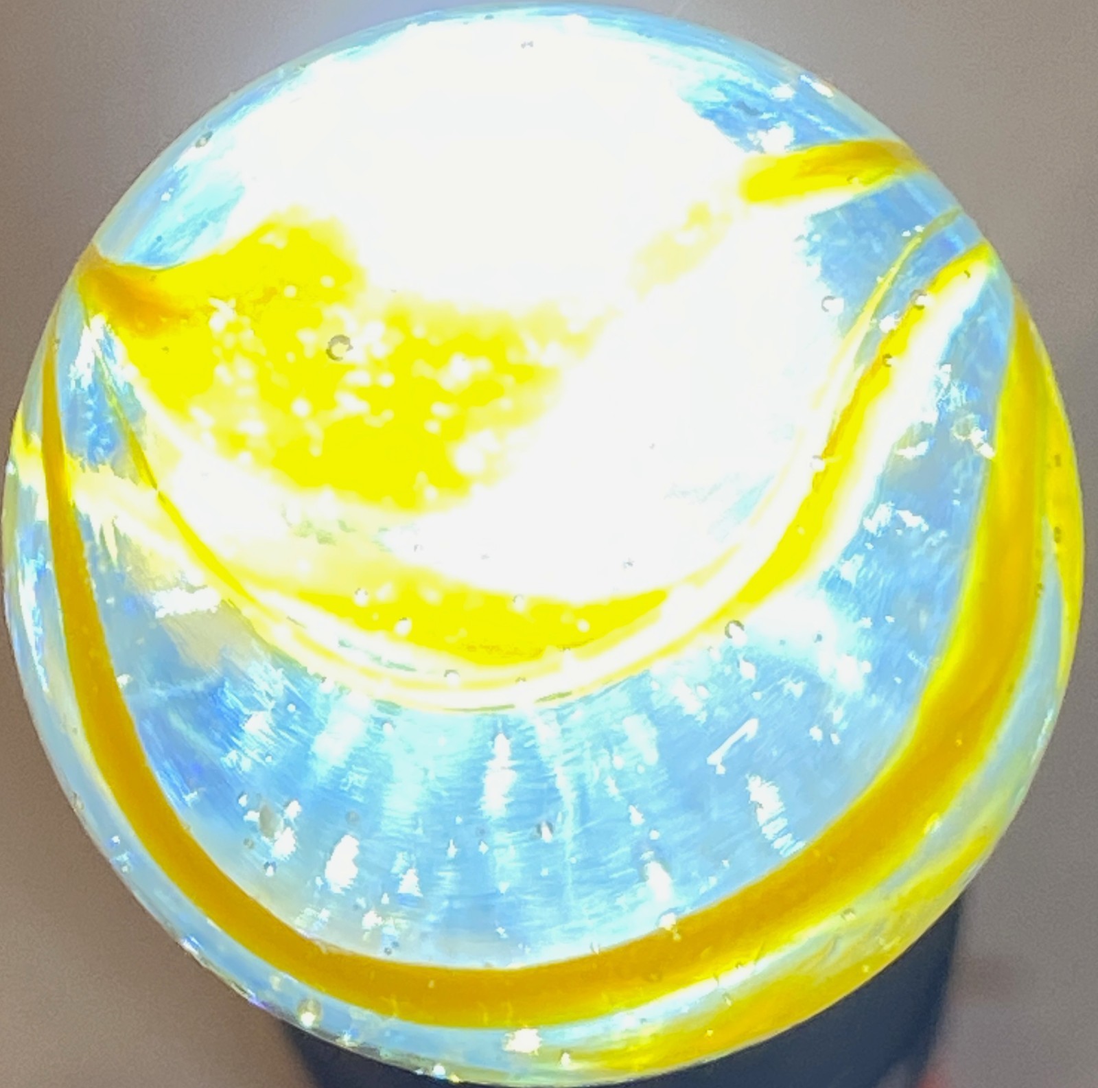 SUPER RARE YELLOW “EIGHT FINGER” VITRO CAGED CATS EYE / READ SHOOTER .88″ 8B/104