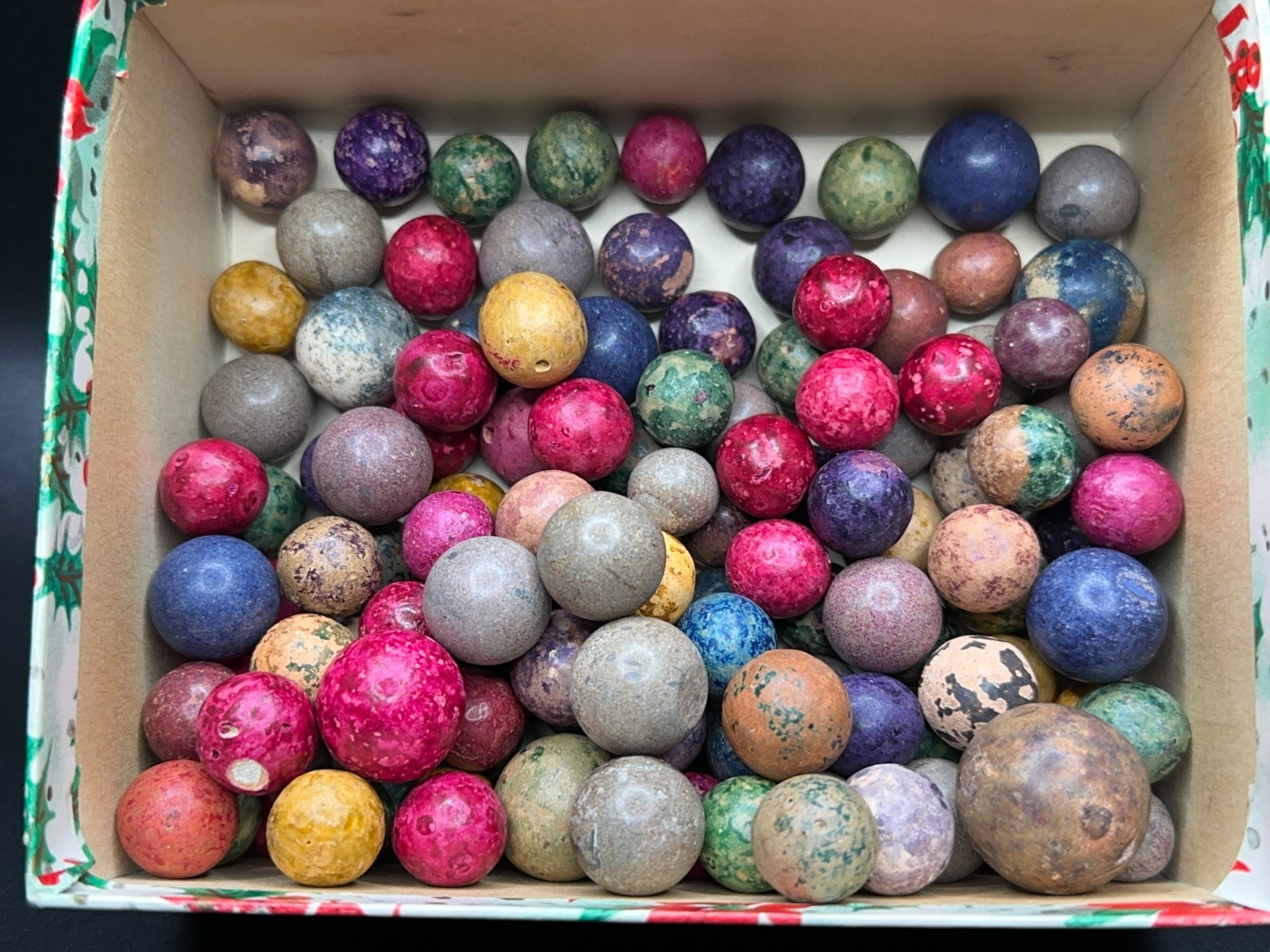 (125) KILLER Antique Vintage COLORFUL CLAY MARBLES Multi-Color Lot w/Old BOX!