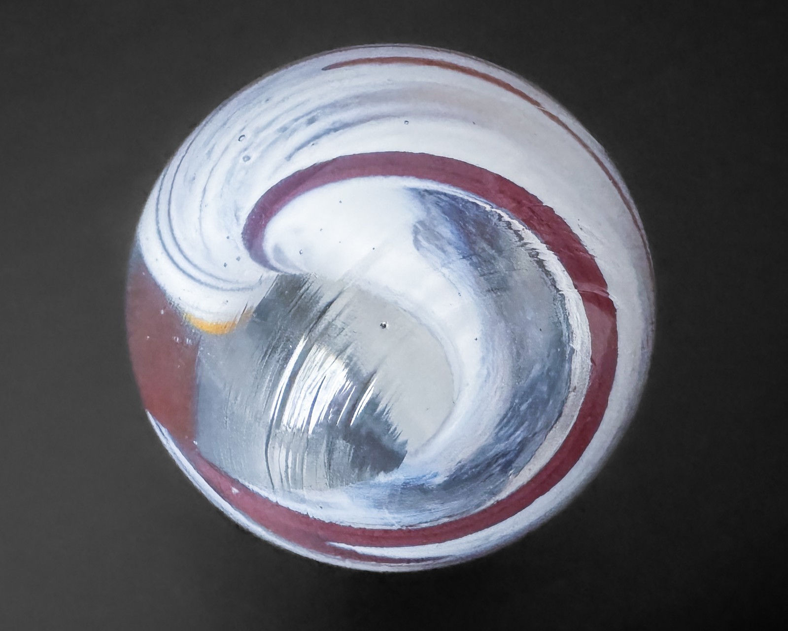 Rick Davis 1.47″ White Red Swirl Contemporary Art Glass Marble