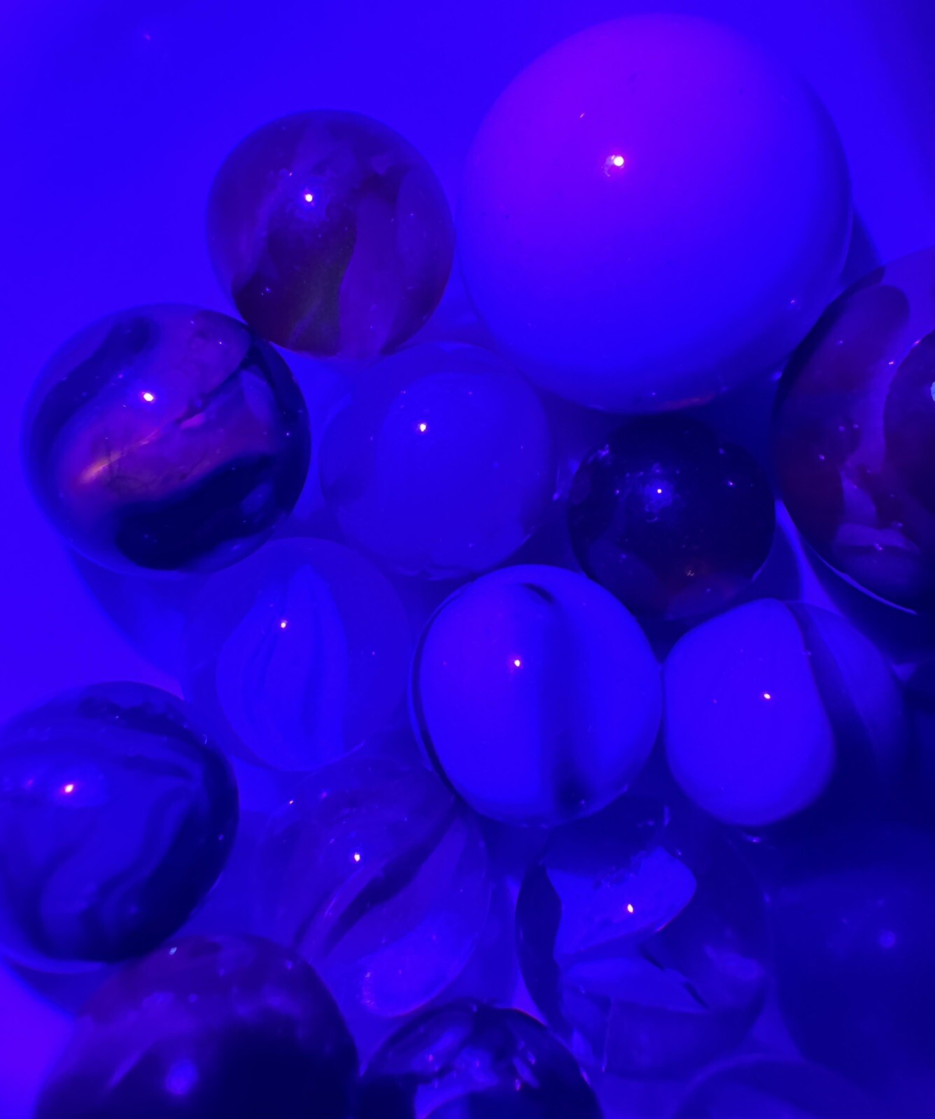 Vintage Marble Lot Of MARBLES UV Reactive Cadmium Uranium Lot #50