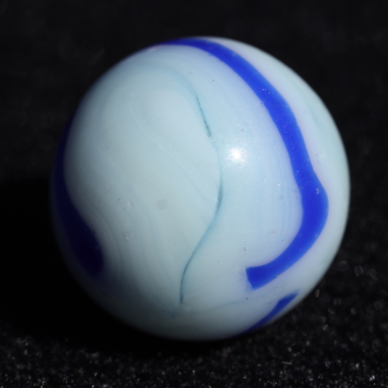 ALLEY Blue White WV West Virginia Swirl Marble 5/8″ M- Combined Shipping