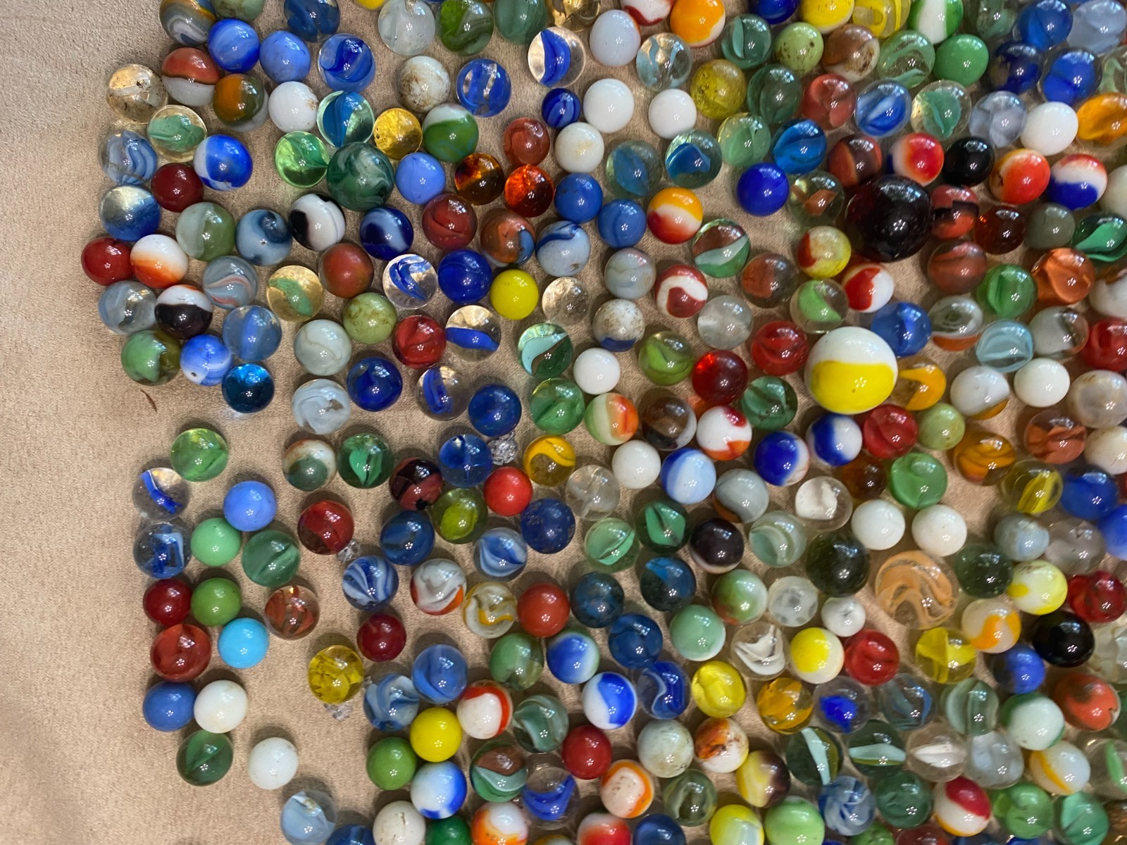 10.8 LBS. Mixed Lot of Vintage? Older Marbles A Hand Full Of Dice