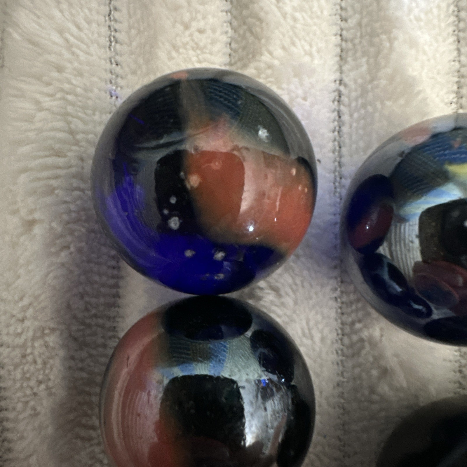 VTG MARBLES AGATE/SWIRLS BEAUTIFUL BLACK CHROME YELLOW & ORANGE 5 Shooters 6 Sm