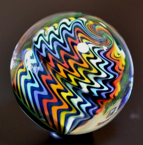 JOSHUA JUSTICE GLASS MARBLE/1.728″-DARK RAINBOW UV-NEON GREEN UNDER BLACKLIGHT