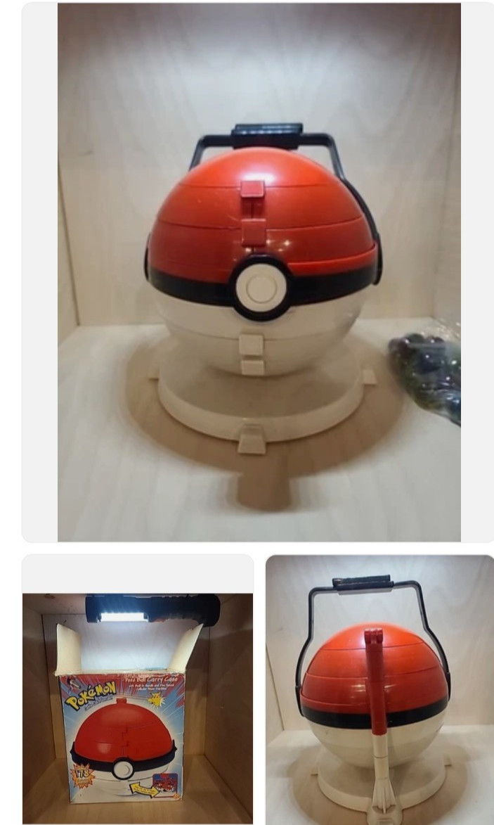 Vintage 1999 Pokémon Collector marbles carrying case w/25 marbles/Orig See Pics