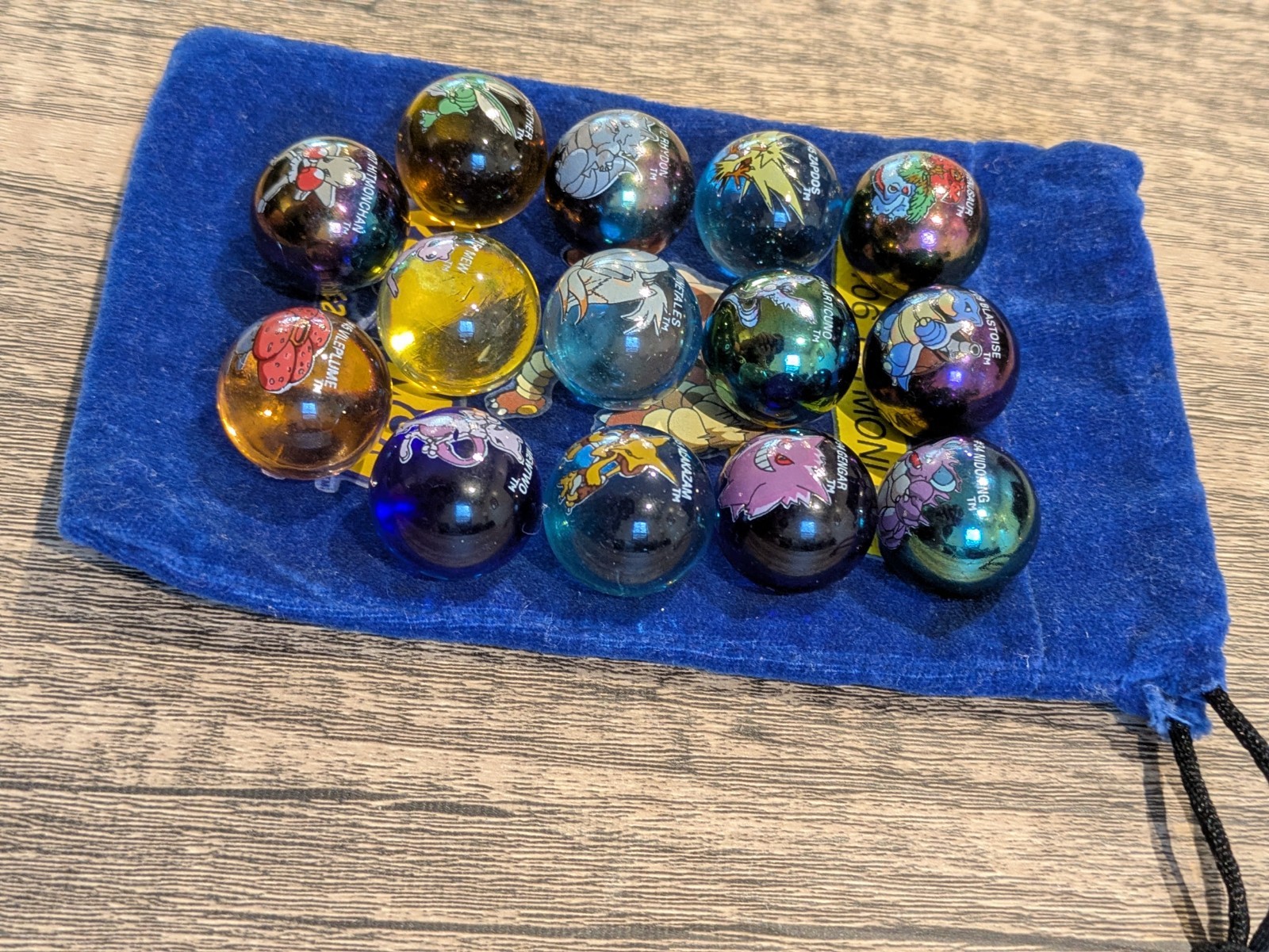 Vintage 1999 Pokemon Marbles – Lot Of 14 Rare Marbles With Hitmonlee Bag