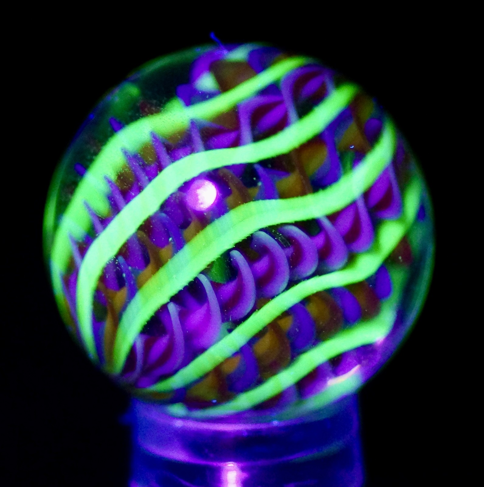 Bryan Trillas Glass Marble/Filigree Cane/ UV Reactive/ Pink Rainbow / 0.8-0.9 in