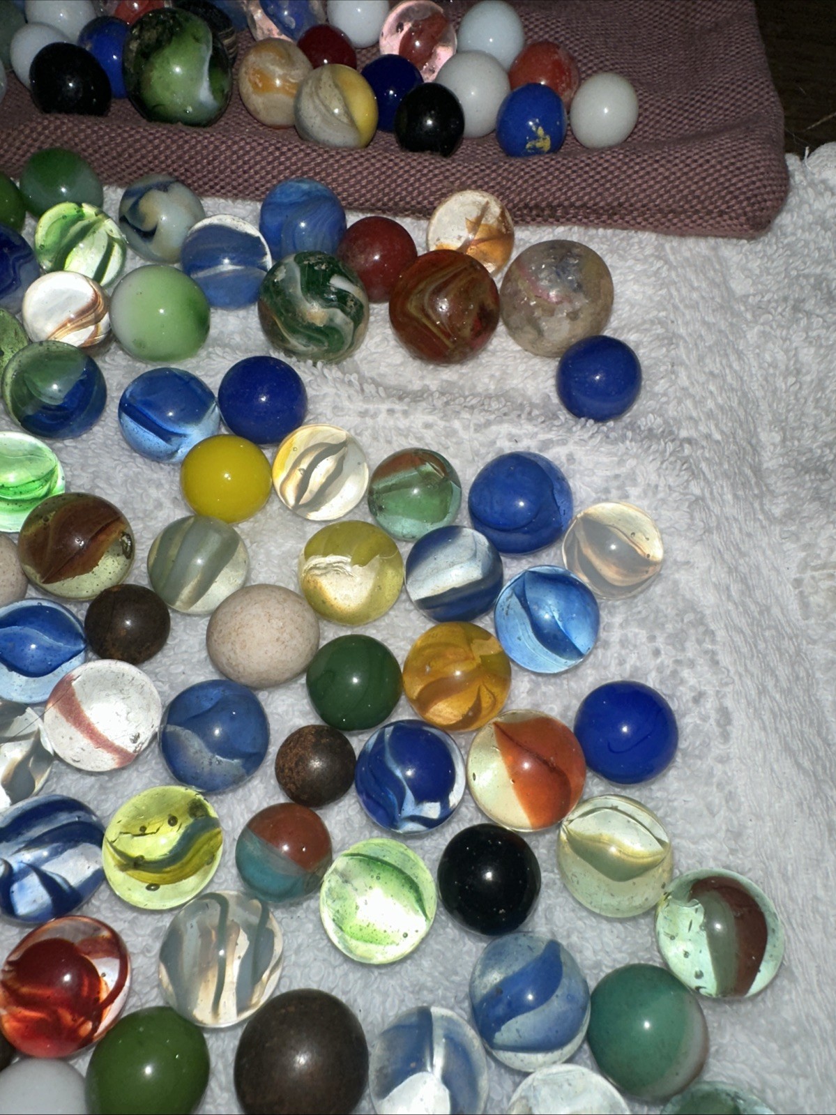 VINTAGE / ANTIQUE MARBLE LOT Clay Steelies Glass Cats Eye Barn Find Almost 3 Lbs
