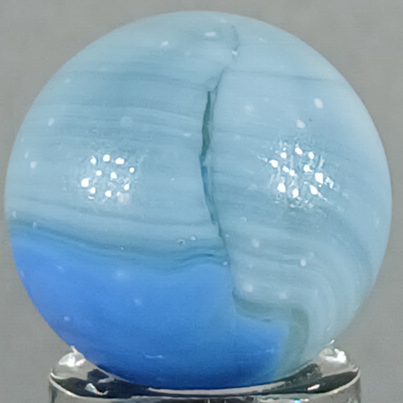 Vintage Vitro Conqueror Marble .61 Near-Mint Condition Combined Shipping