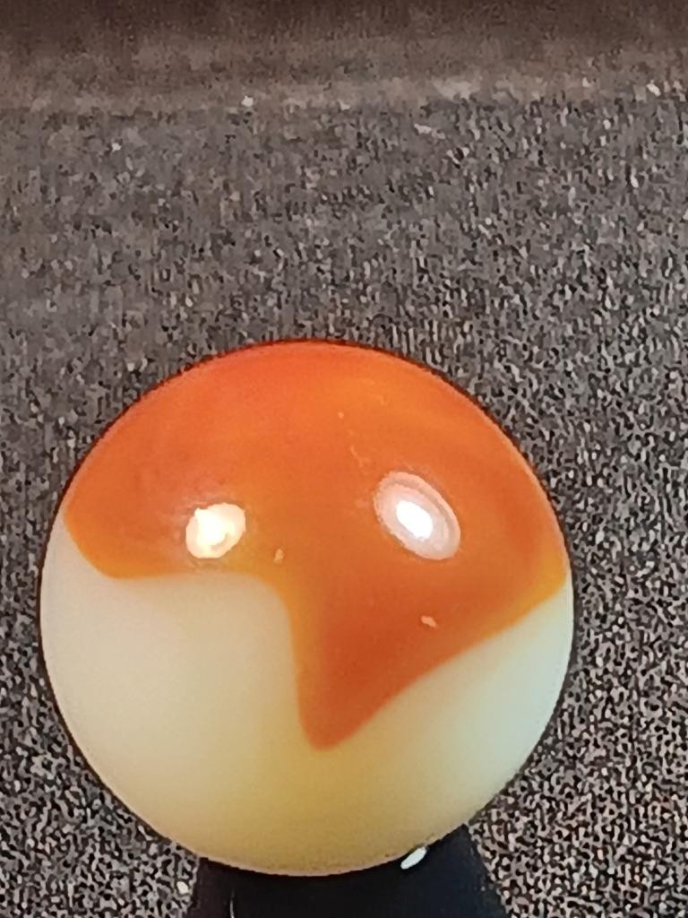 5/8″ Peltier Vitro Chili Red Patch Pearl White Near Mint Serious Marble A700