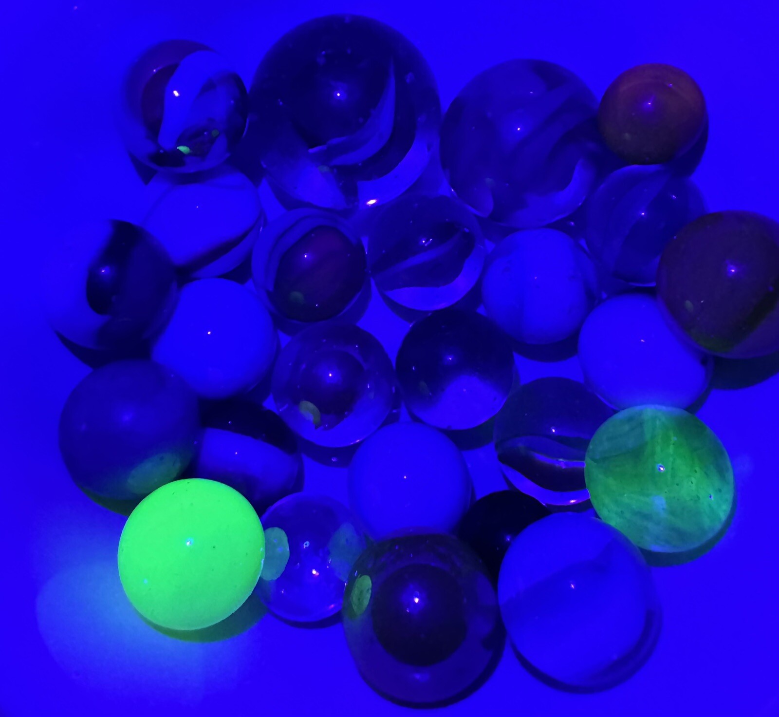 Vintage Marble Lot Of MARBLES UV Reactive Cadmium Uranium Lot #77