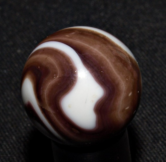 Chocolate and White Swirl Marble .63 Inches Mint Combined Shipping #JJ3