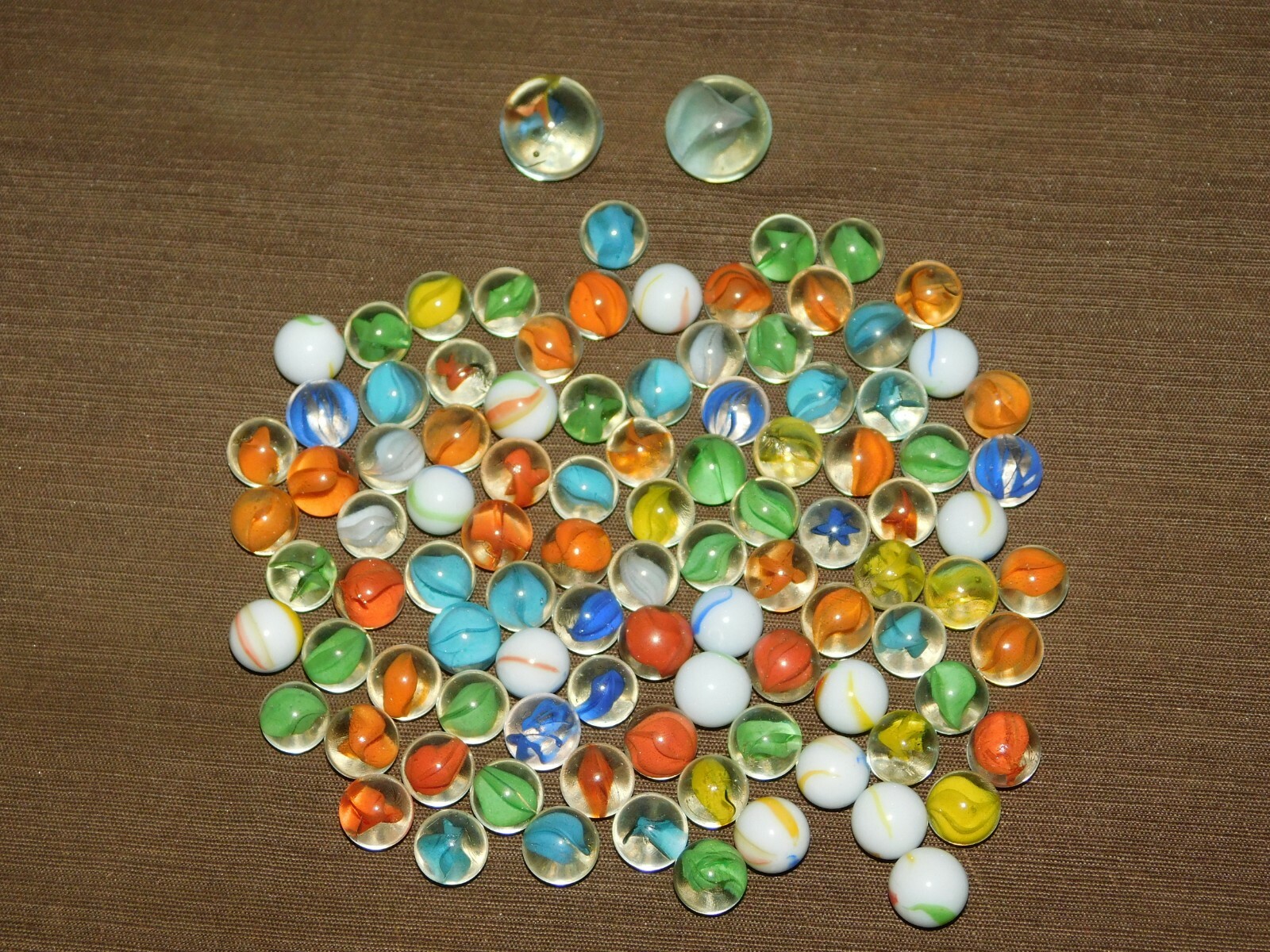 VINTAGE TOY 99 OLD MARBLES LOT