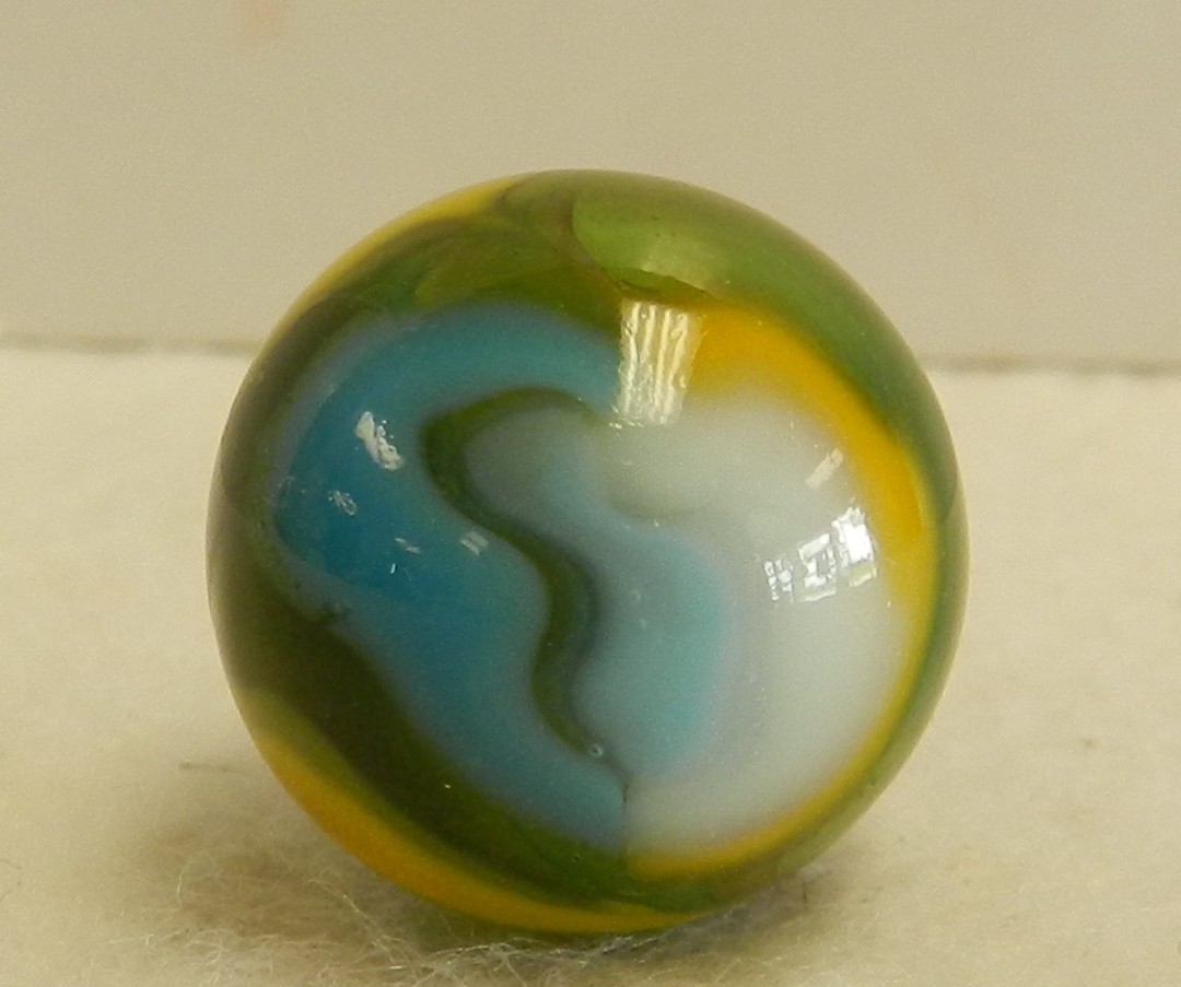 #20986m Nice Vintage Peltier Glass Swirl Marble *Mint* .70 Inches