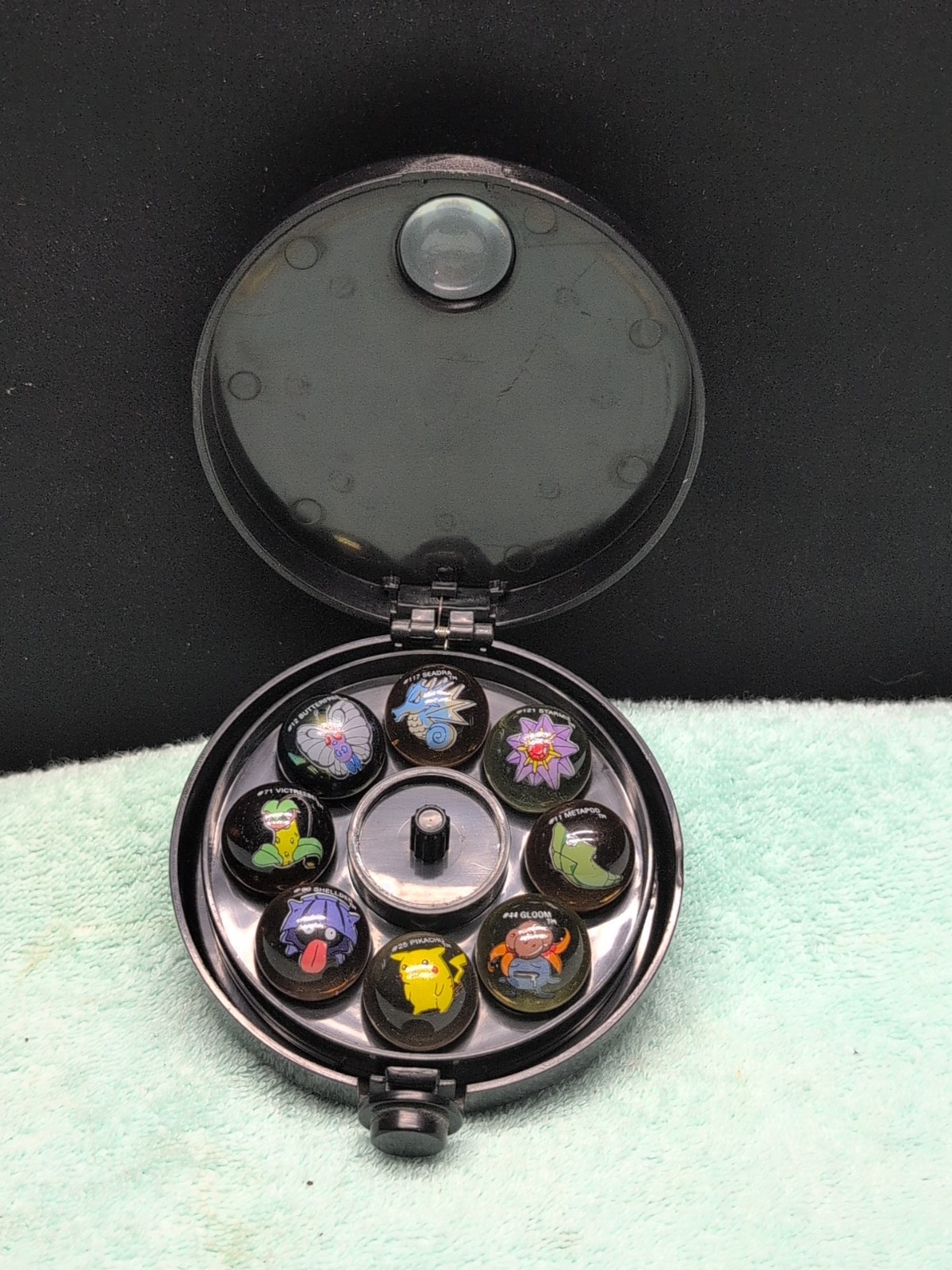 Vintage Pokemon ZAPDOS # 145 Collector Marble Case with 8 Marbles