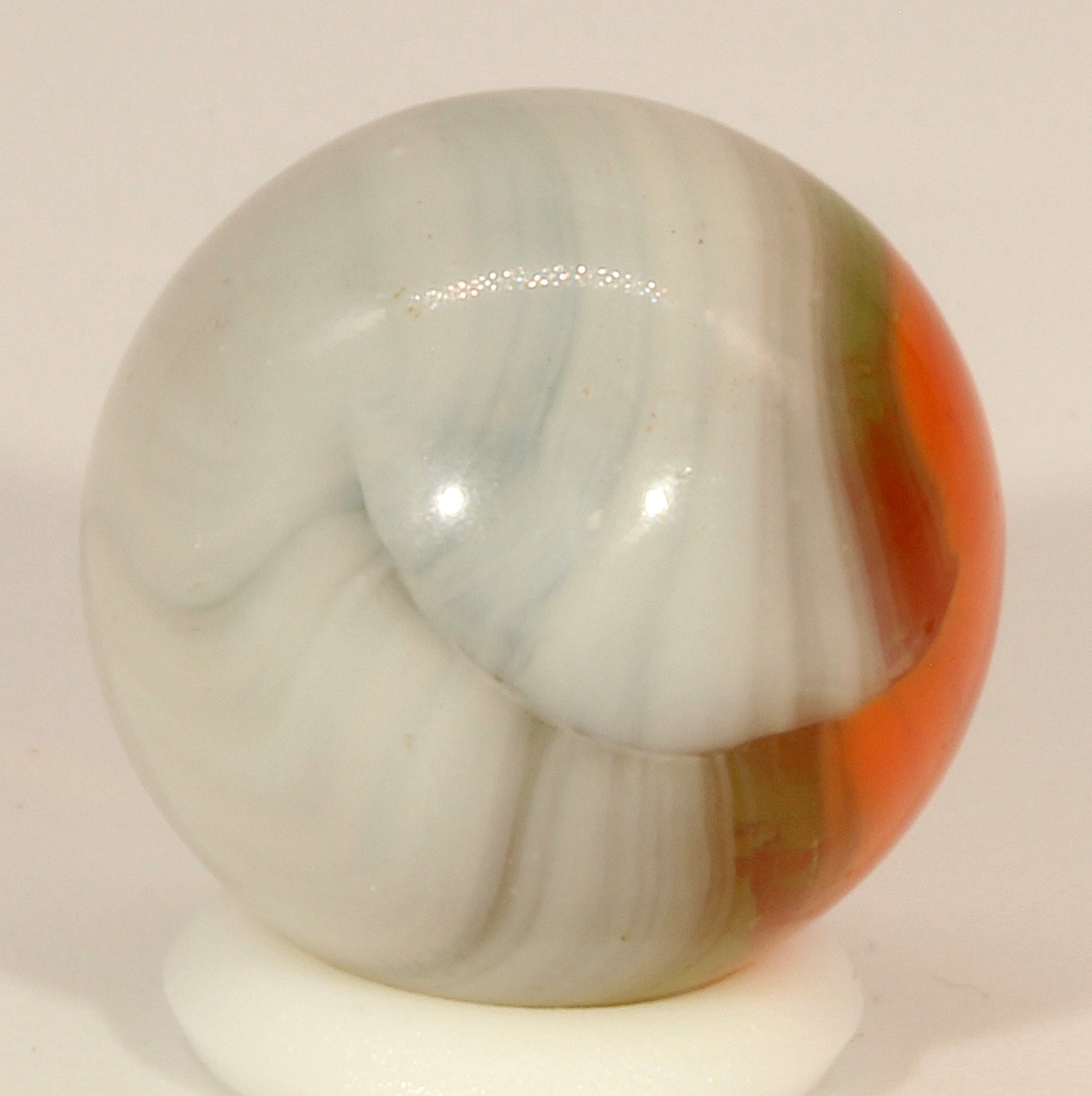 Vitro Agate Orange & White Conqueror Marble, 5/8″ Mint-