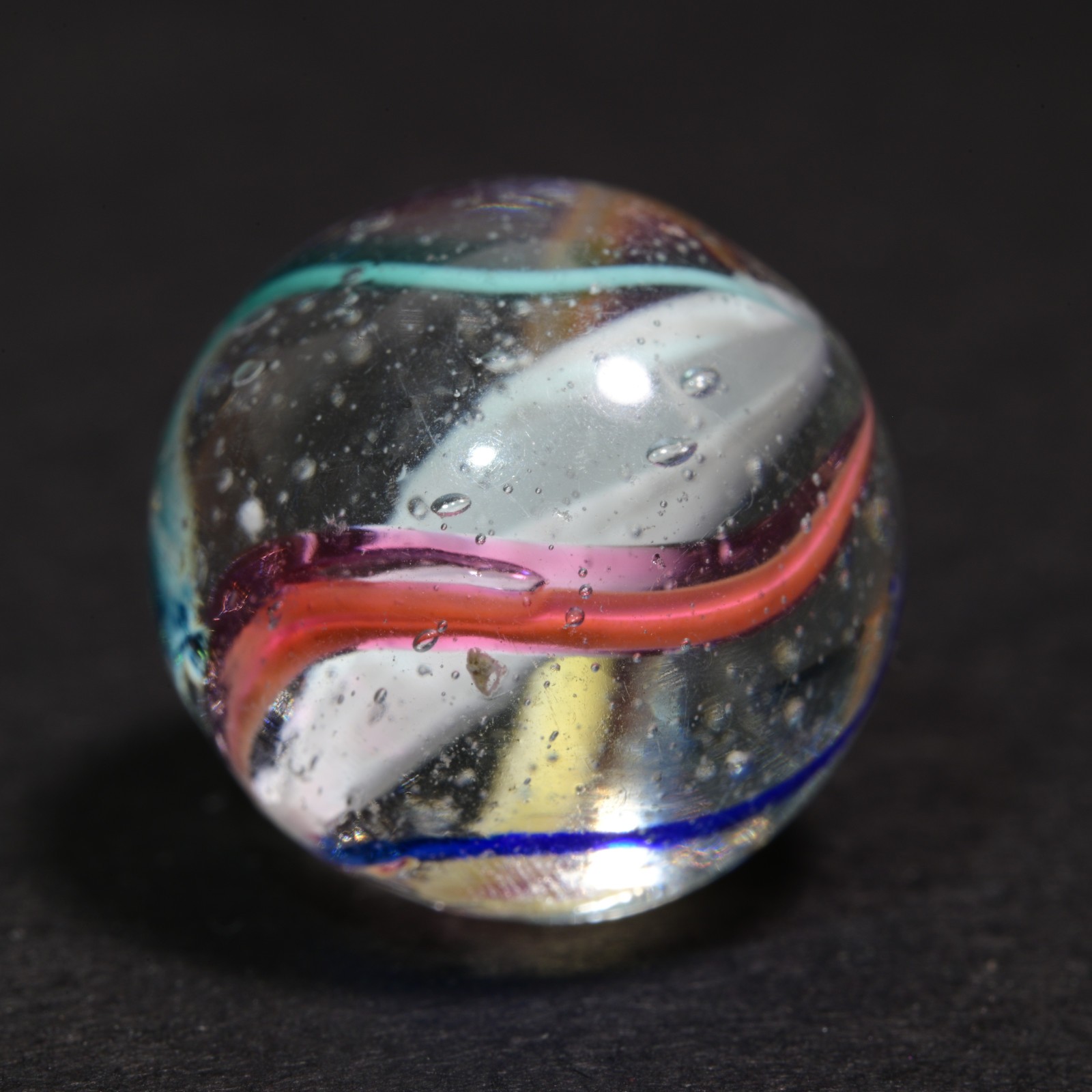 Solid Core German Handmade Antique Marble Classic Bubbly Design 14.5mm 9/16”