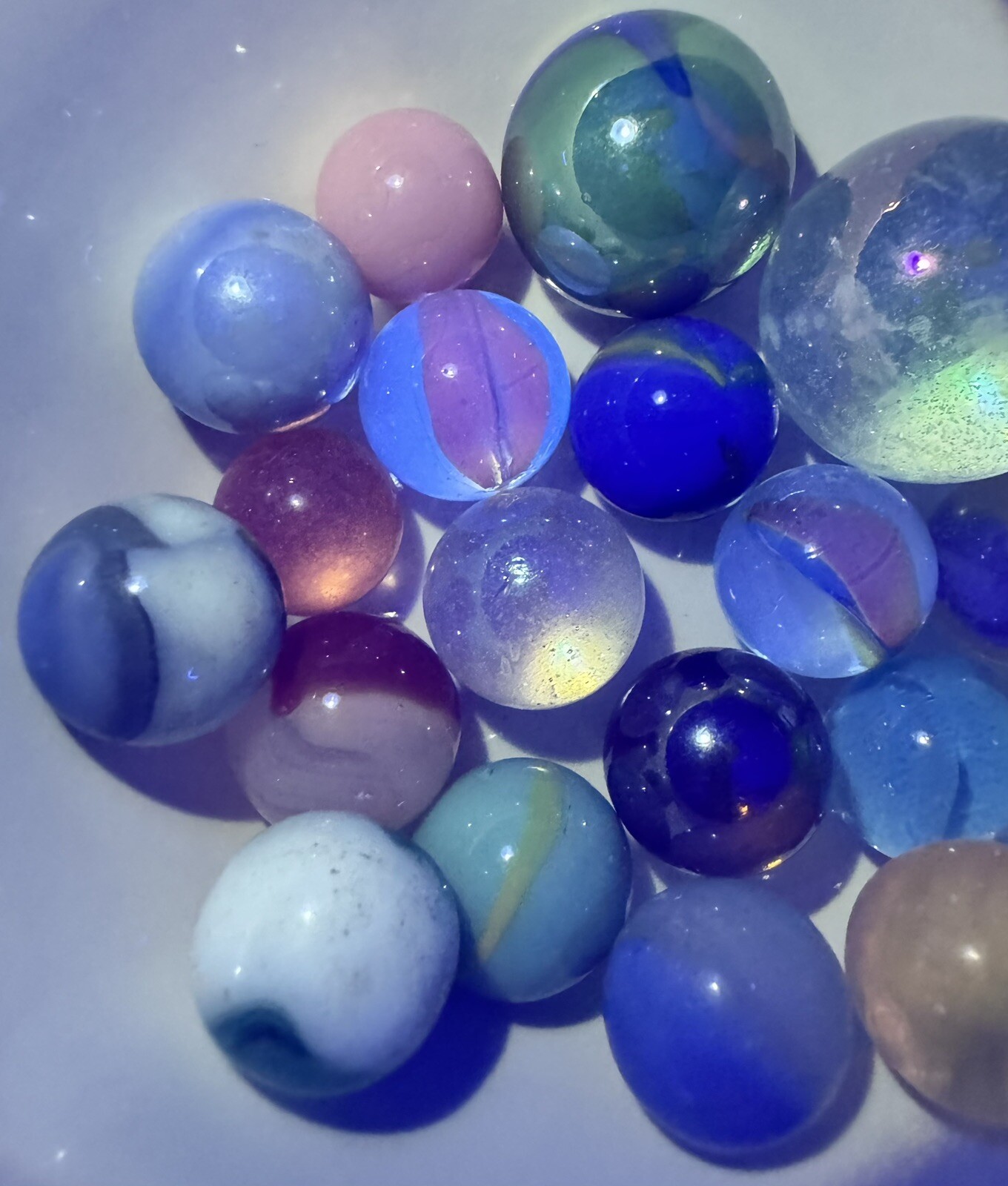 Vintage Marble Lot Of MARBLES UV Reactive Cadmium Uranium Lot #59