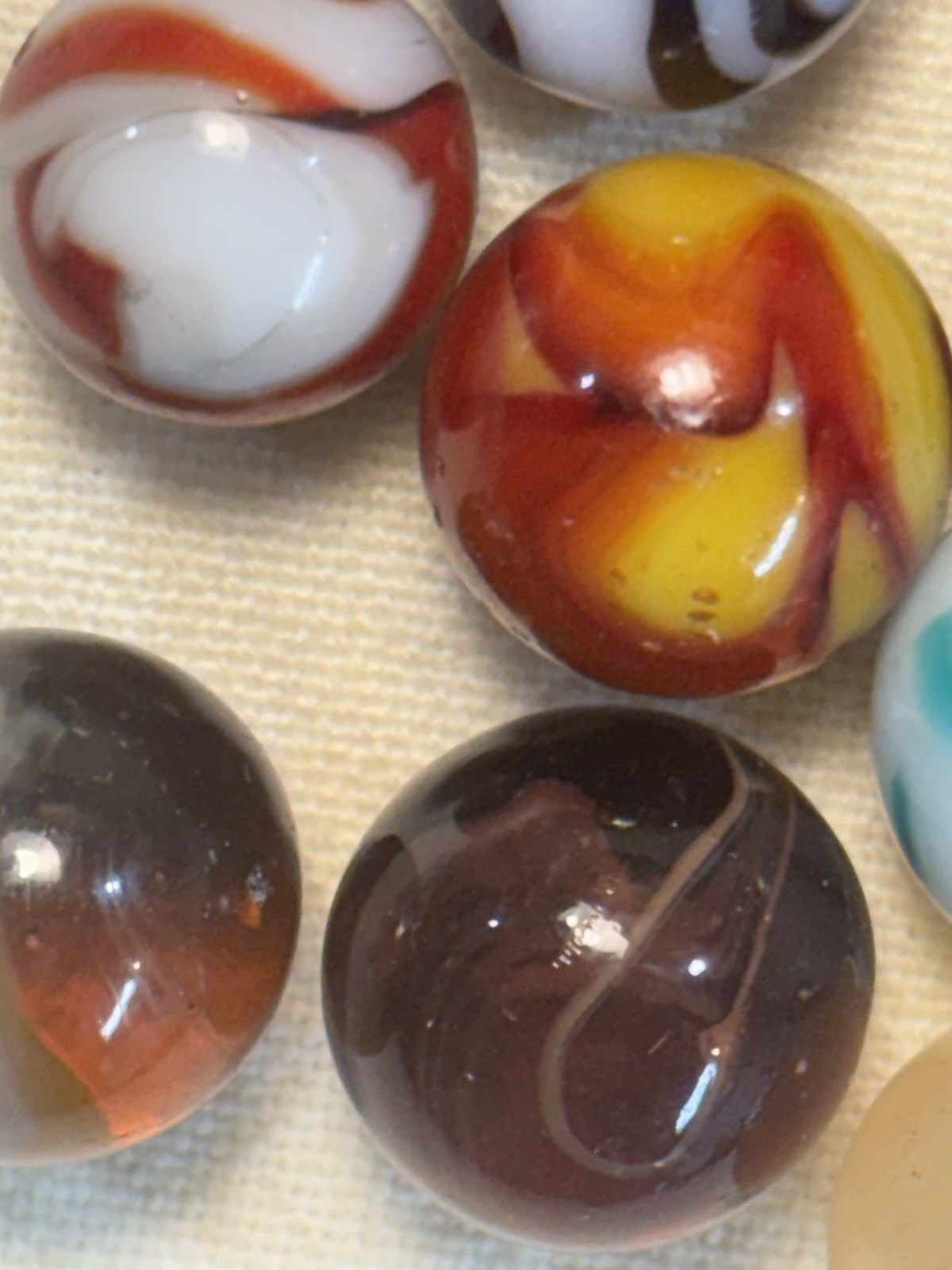 Peltier, Vitro, Marble King, West Virginia, Lot Of 33 Vintage Glass Marbles