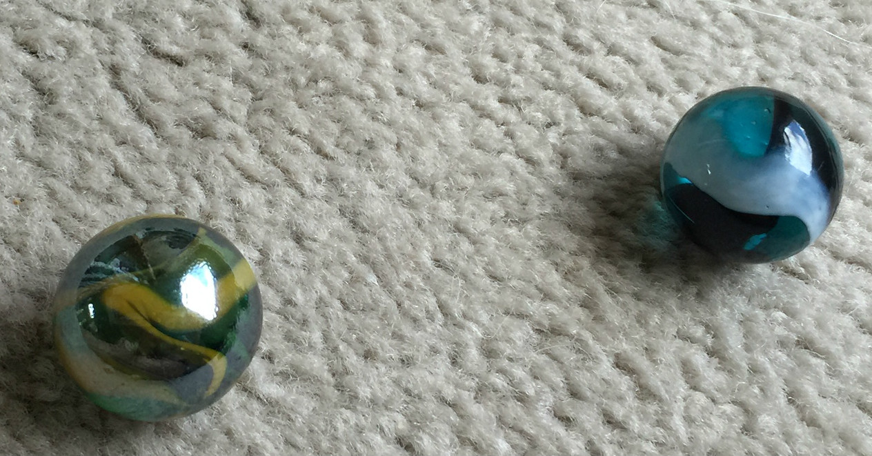 Lot of marbles, different sizes & styles, some vintage, pouch